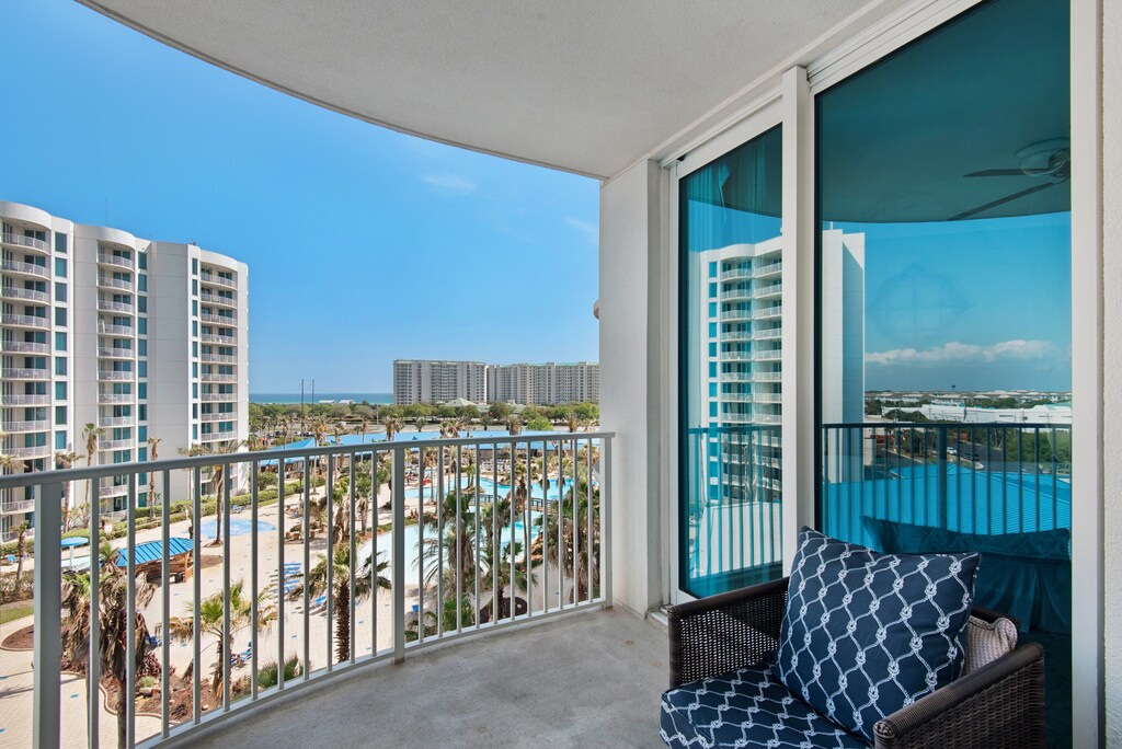 Palms of Destin 2603 balcony seating