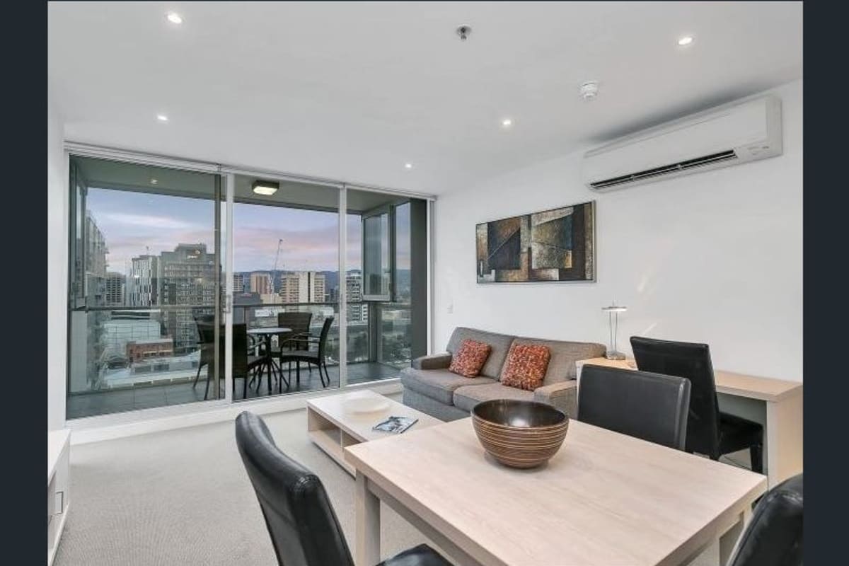 Property Image 1 - Modern Apartment in Adelaide on Balfours