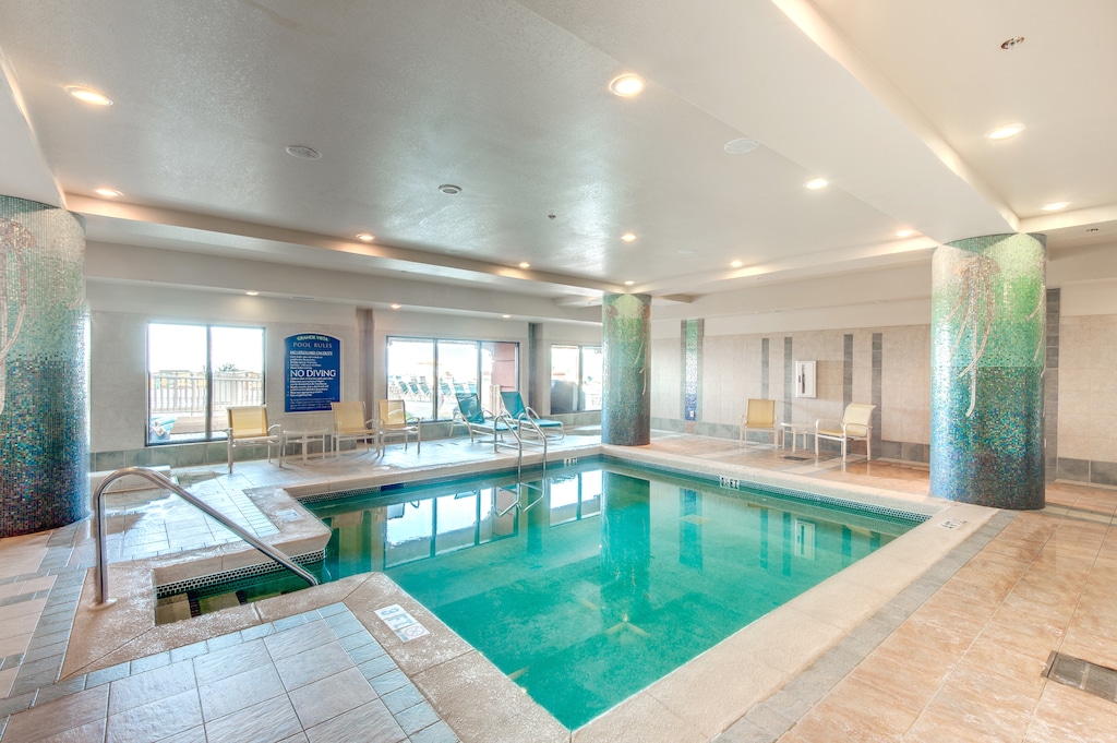 Indoor Pool at Emerald Grande 