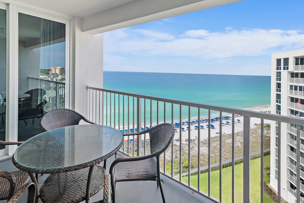 Shoreline Towers 1114 balcony