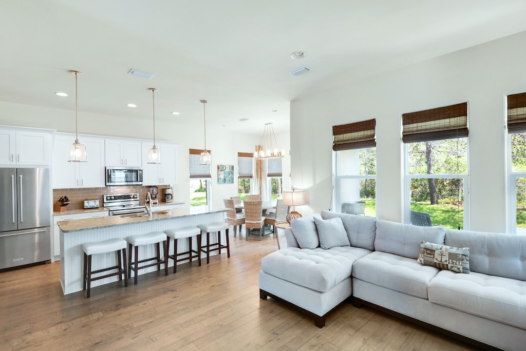 Large Sectional and Great Eat in Bar