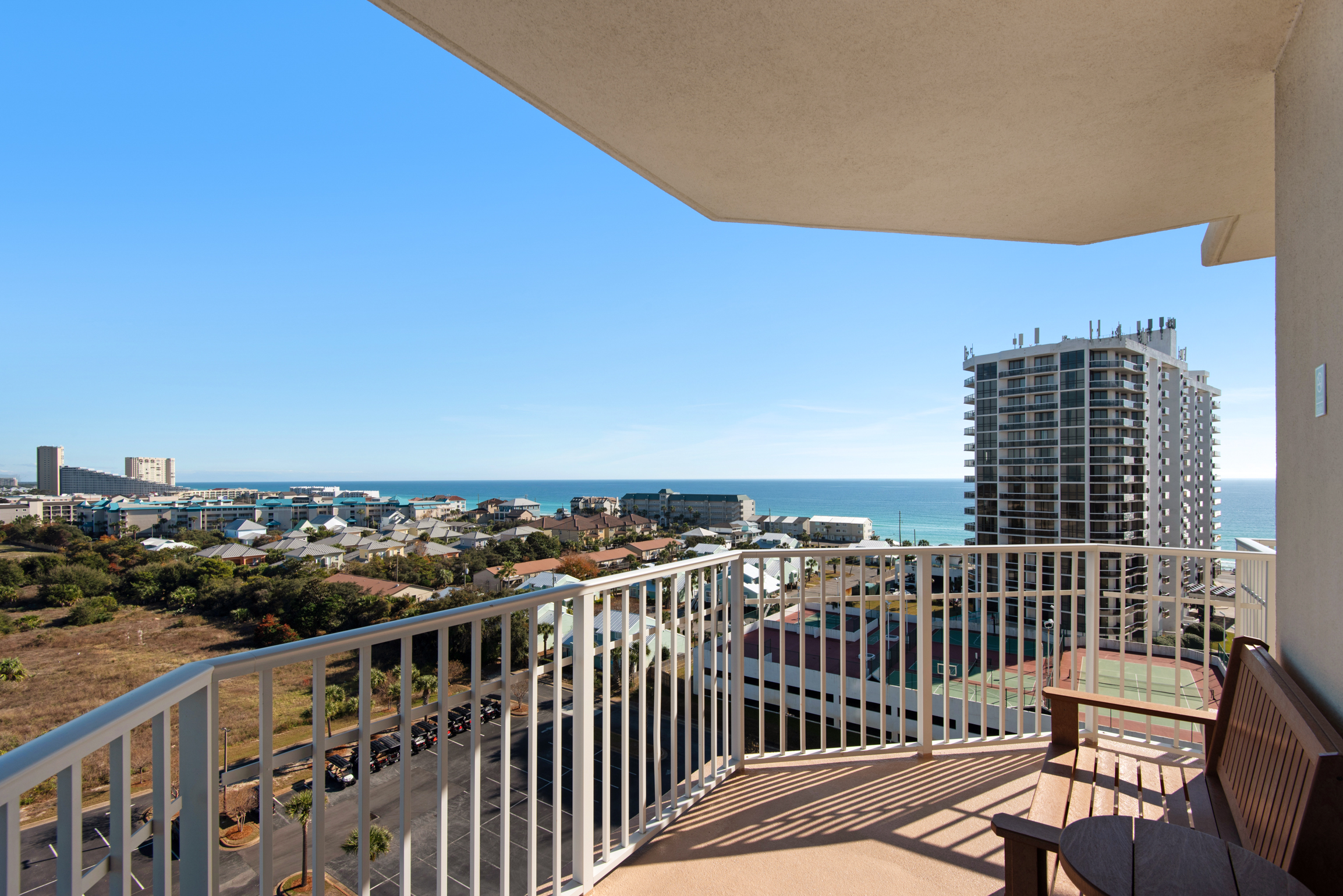 Ariel Dunes I 1001 balcony