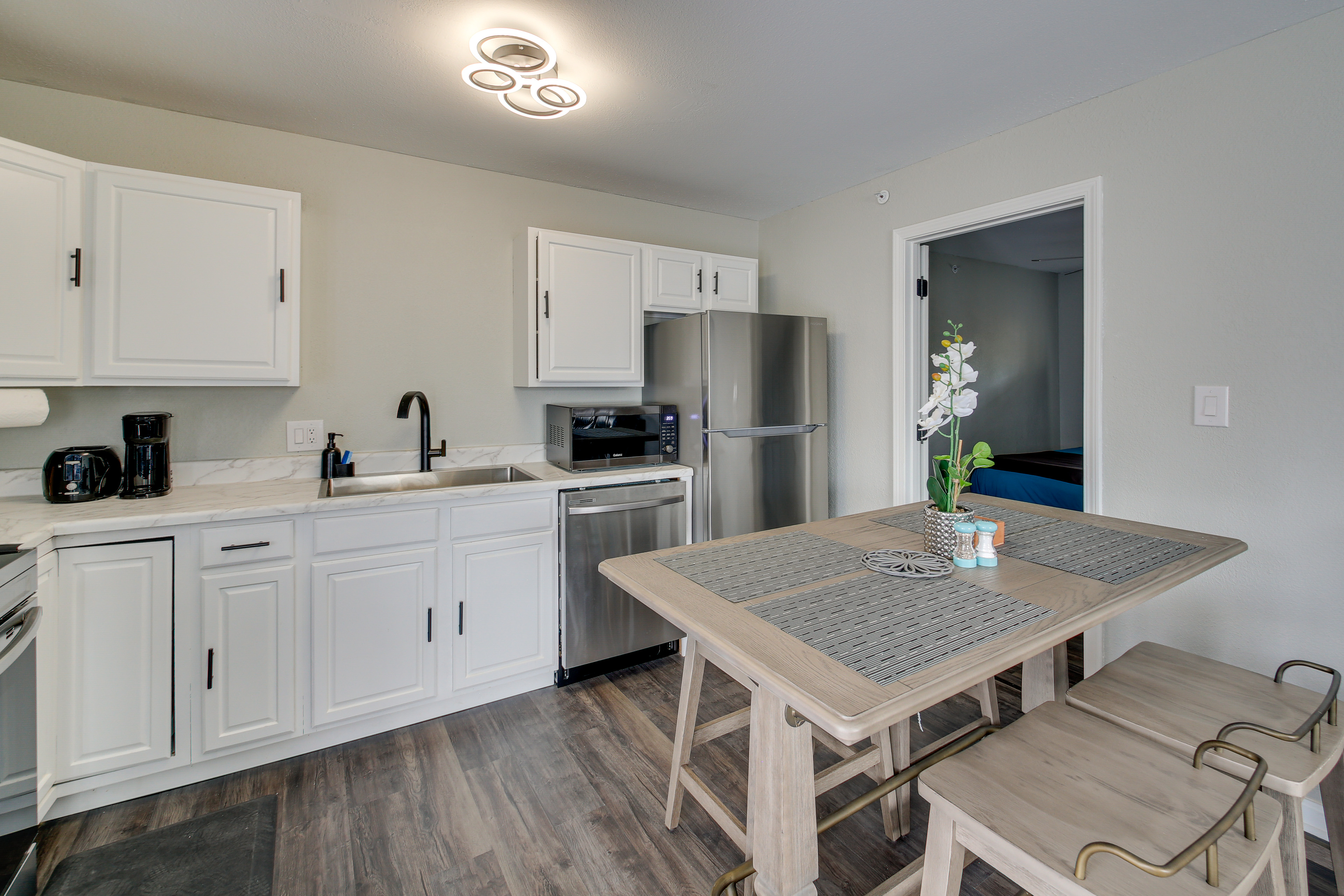 Lakefront Hot Springs Condo w/ Community Dock Home Rental in Hot Springs