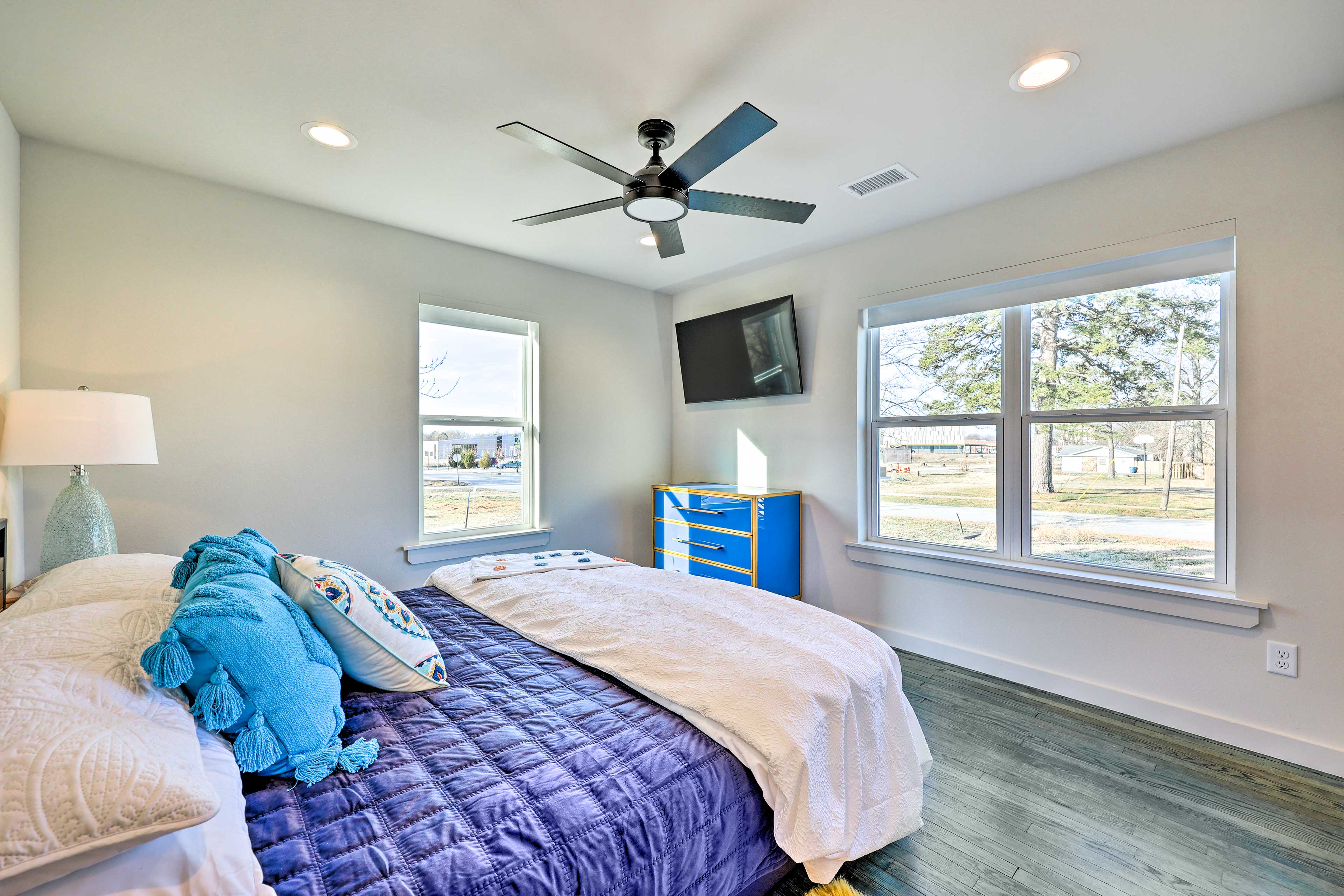 Modern Bentonville Home: Mountain Biker's Paradise