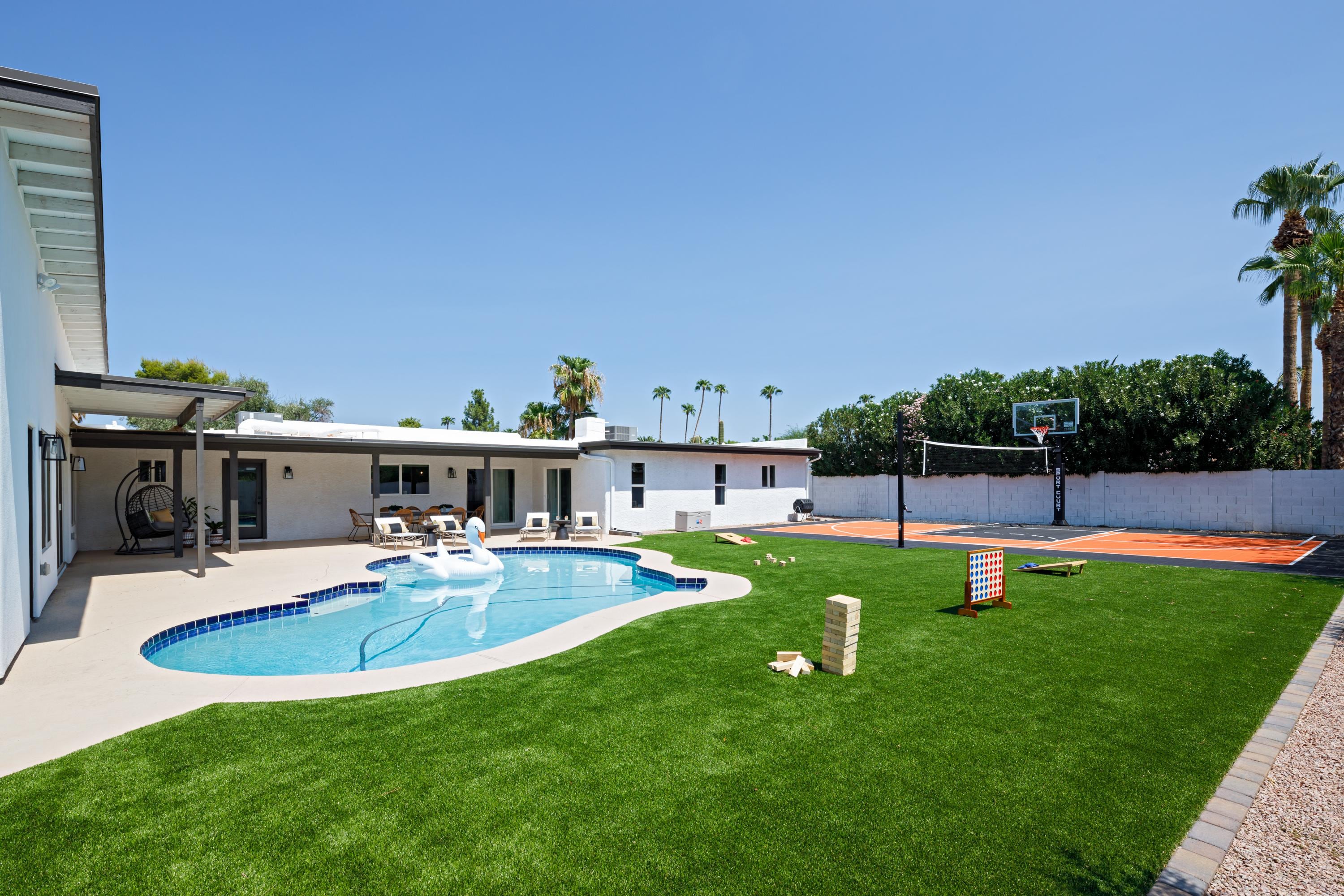 Property Image 1 - Lavish Longhorn- Multi Sports Court & Guest House!