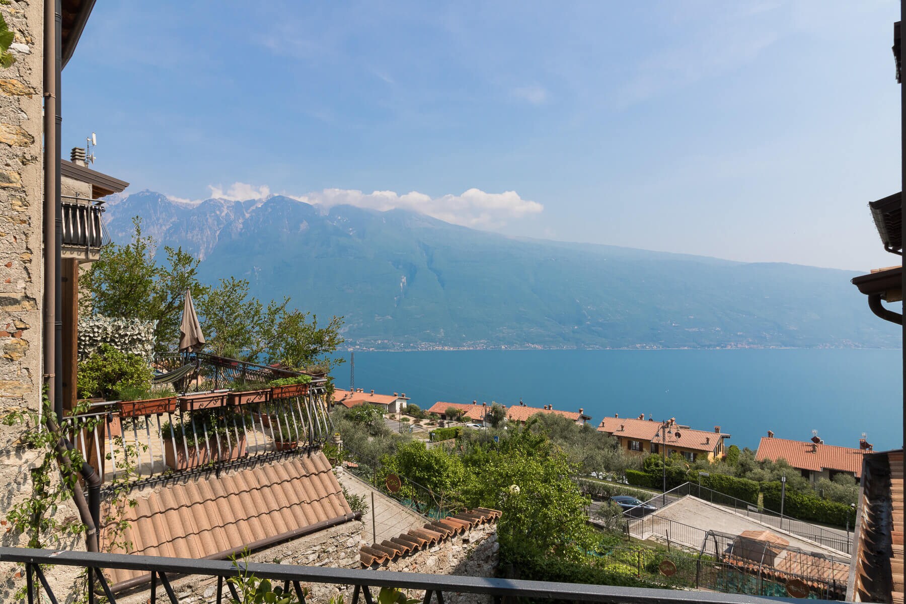 Property Image 2 - nice apartment in Tignale with lake view and garden