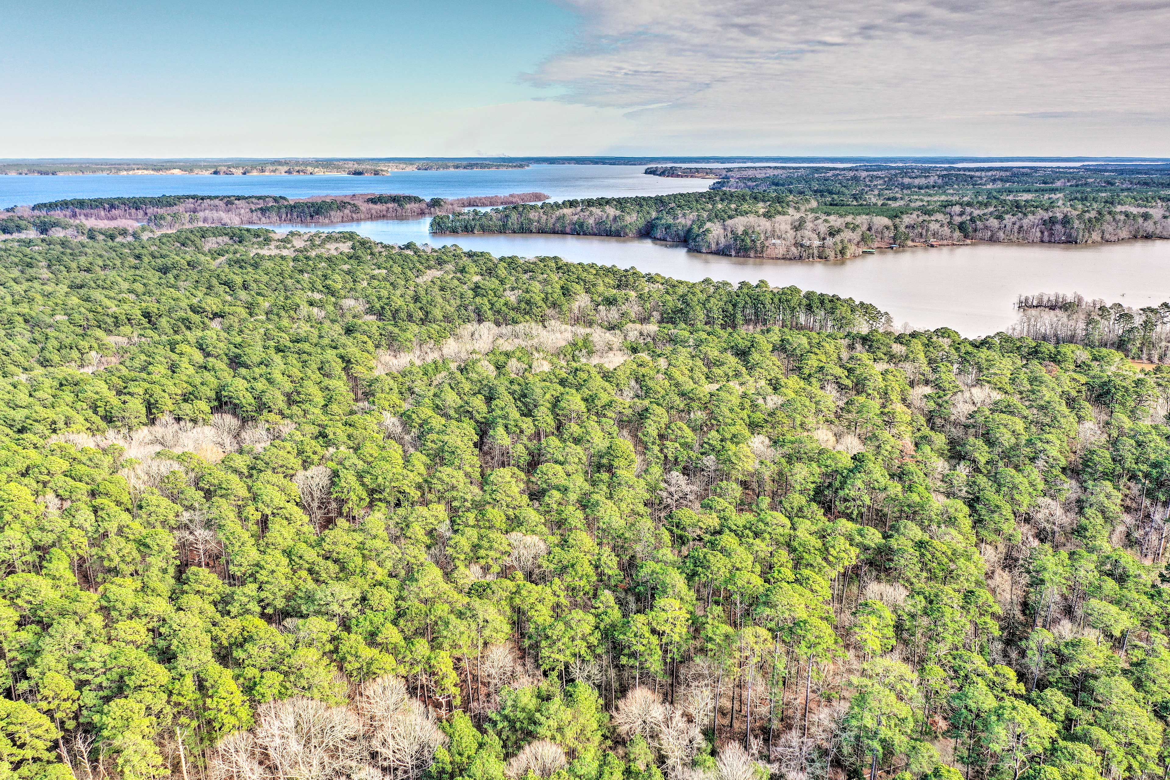 Property Image 1 - Home w/ Screened Porch - Near Toledo Bend Lake!