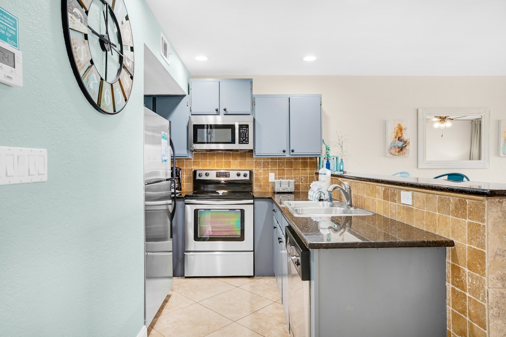 Fully equipped kitchen