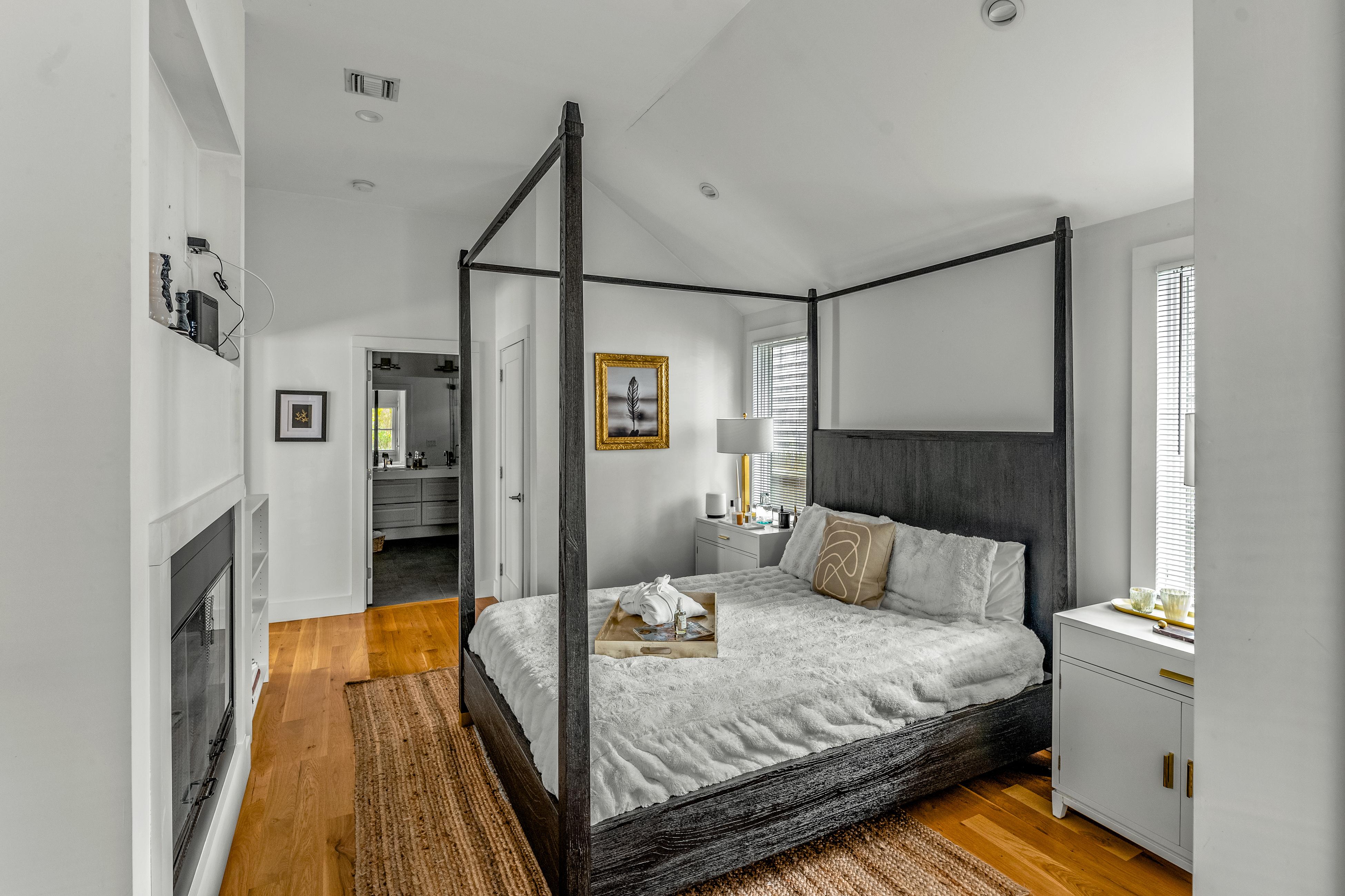 Modern on 9th Modern on 9th