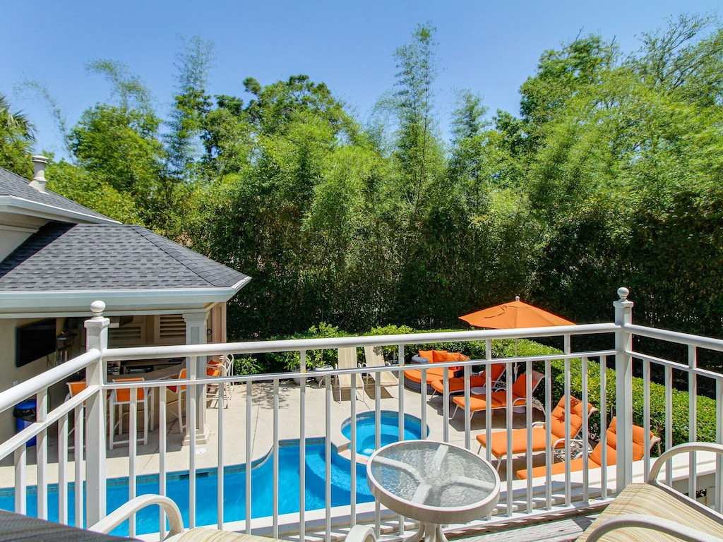 Private Balcony off Guest Room Overlooking Pool at 1 Brigantine