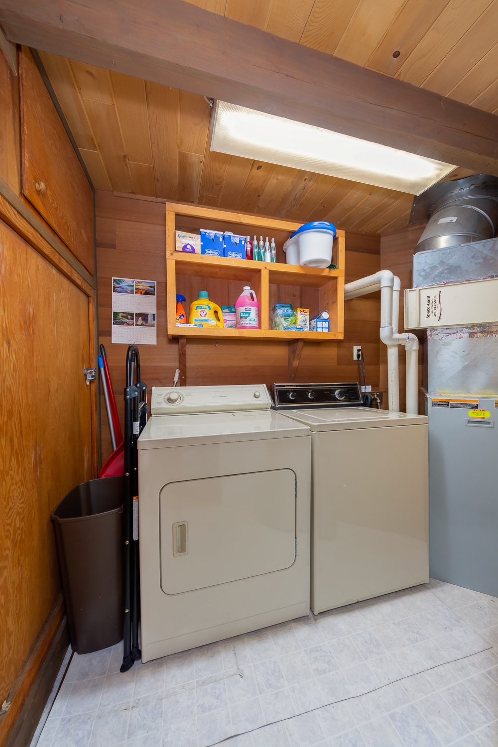 Laundry (Main Floor)