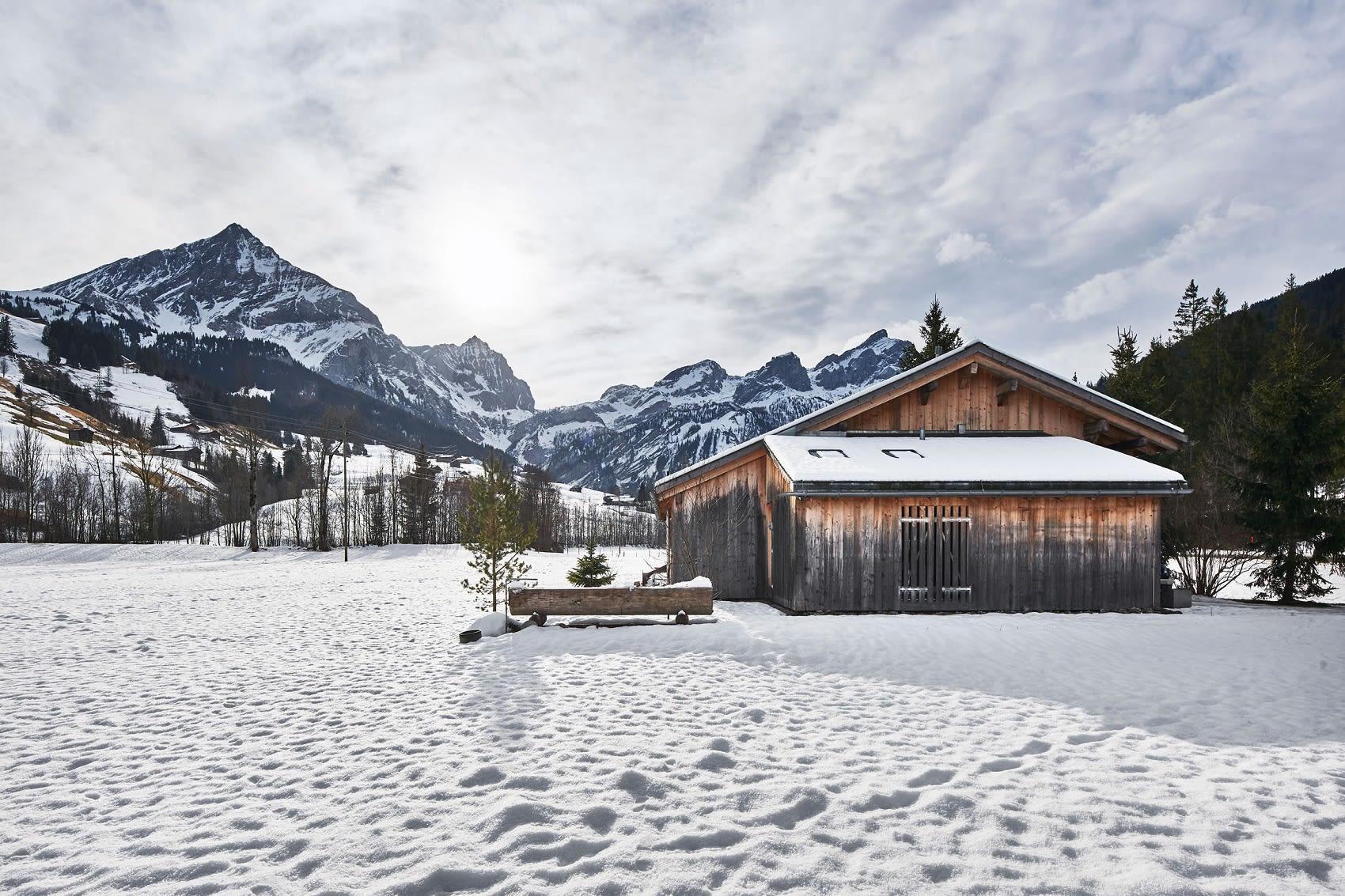 Property Image 1 - Top-notch Gstaad Chalet with supreme interior