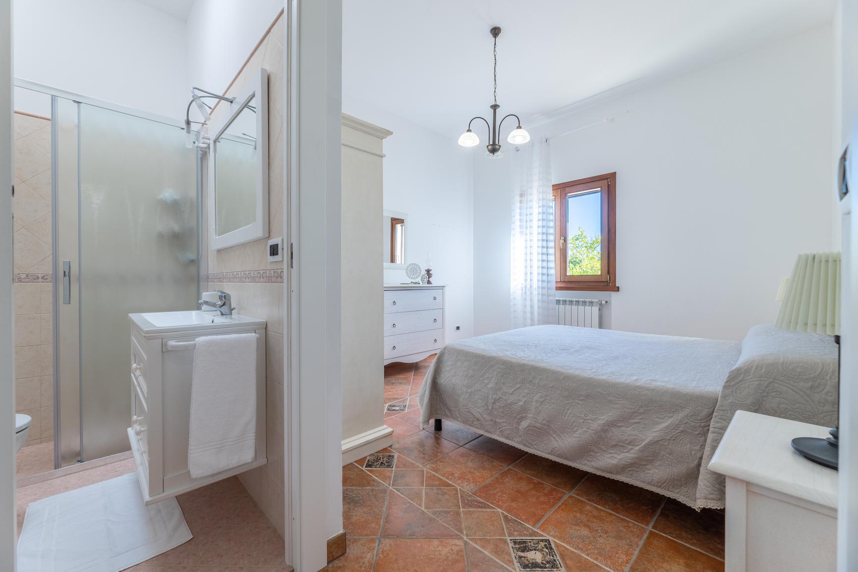 Historic Trullo in Carovigno with Refreshing Pool
