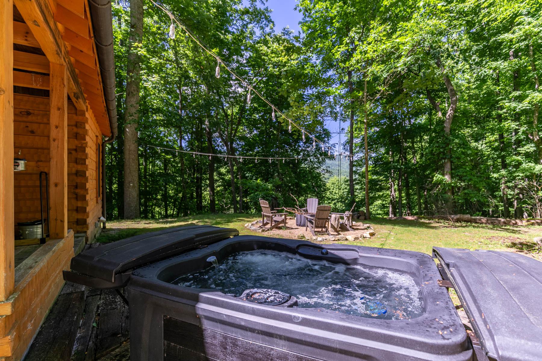 Property Image 2 - Whiskey Creek Cabin