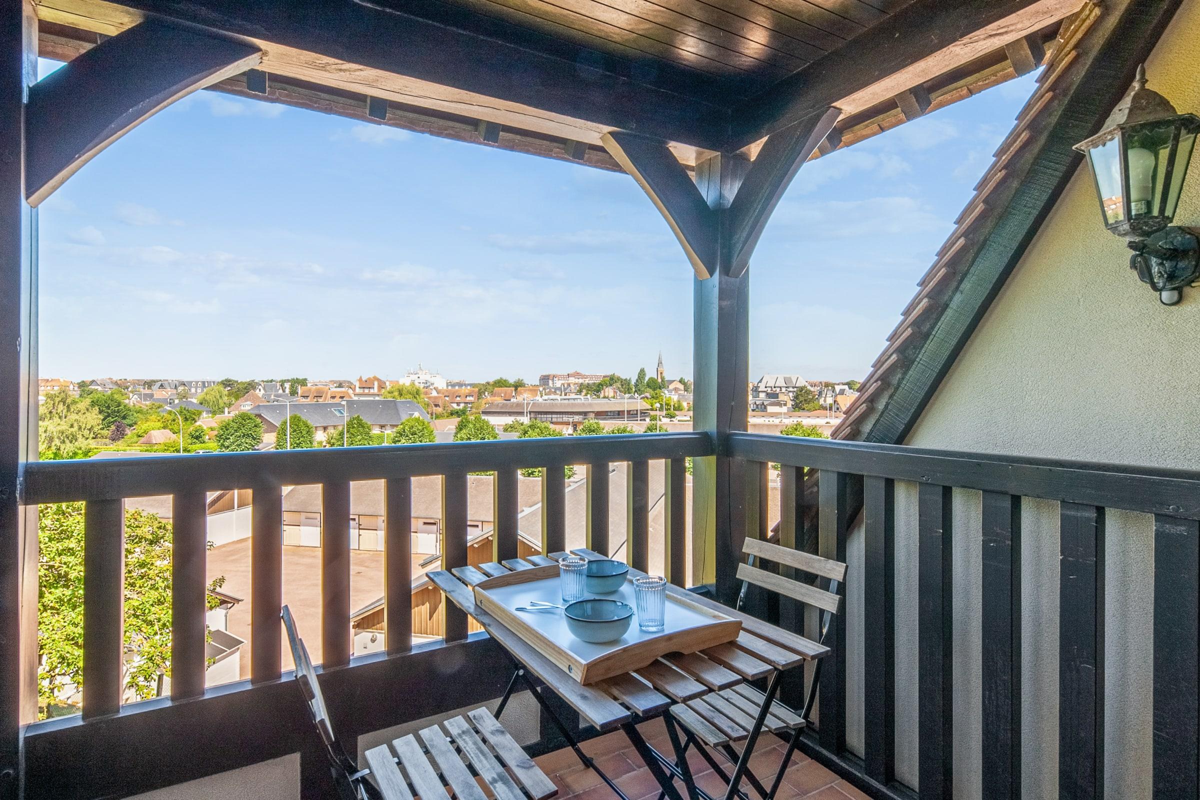 Property Image 2 - Nice apartment with a balcony and a pool - Deauville