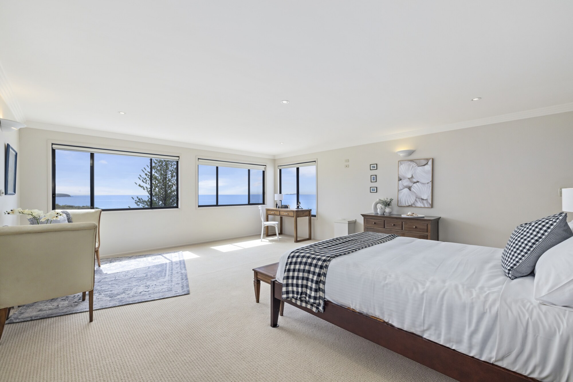 Main bedroom with Amazing Views