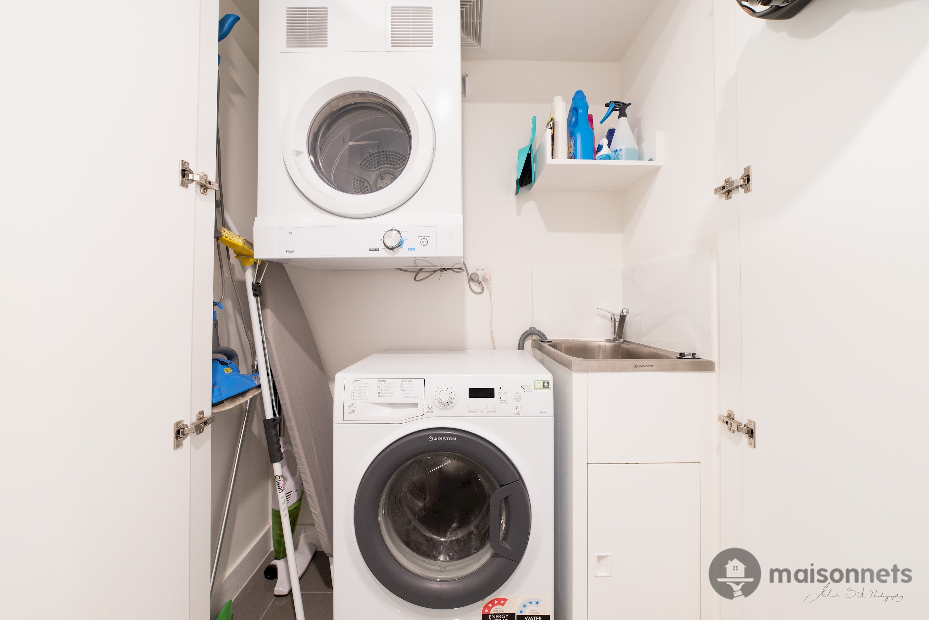 1BR Apt In Sth Brisbane With Views & Parking