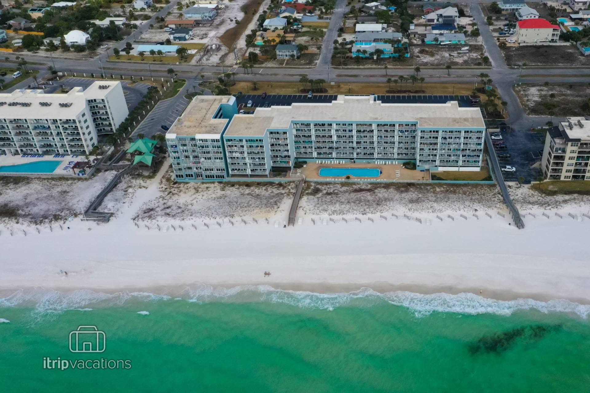 Property Image 2 - Islander Beach Resort Unit 201