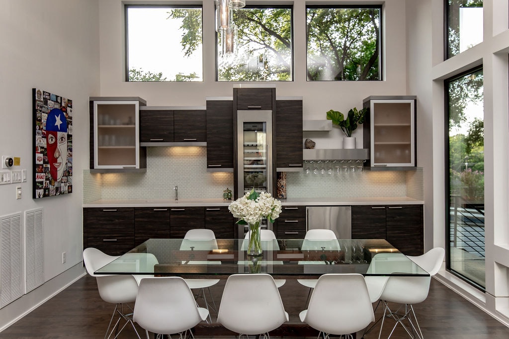 Dining Area - Walker Luxury Vacation Rentals