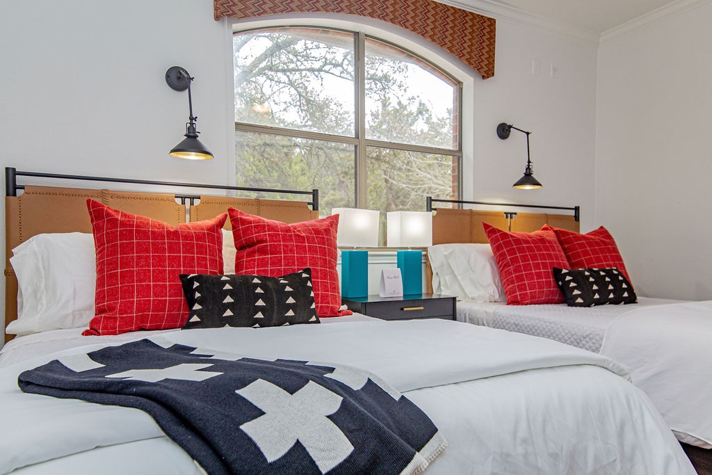 Two Queens Bedroom - Walker Luxury Vacation Rentals