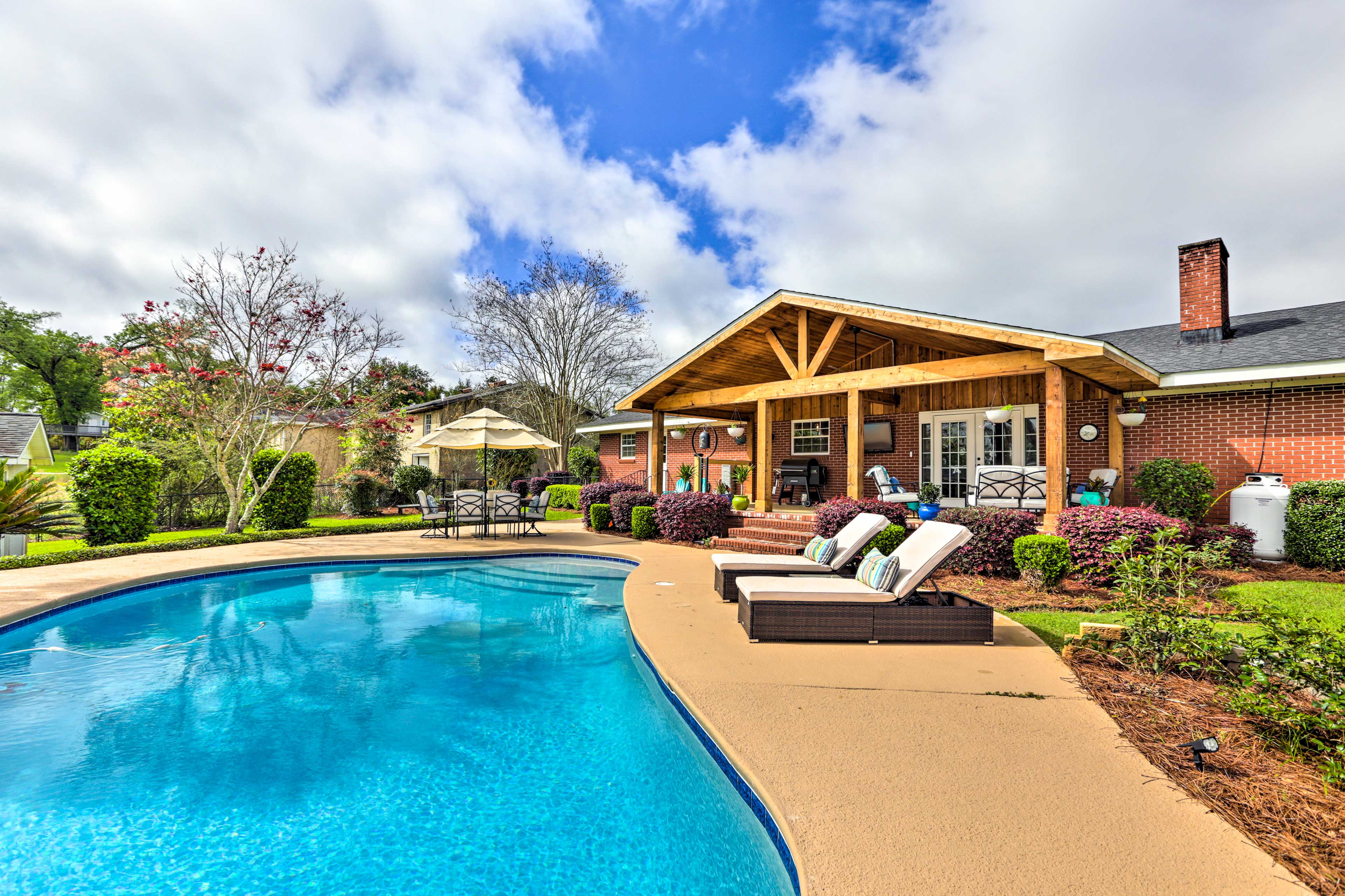Property Image 1 - Sunny Florida Abode - Patio, Pool, & Fire Pit