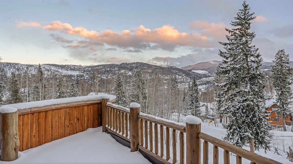 Gorgeous balcony view from loft level