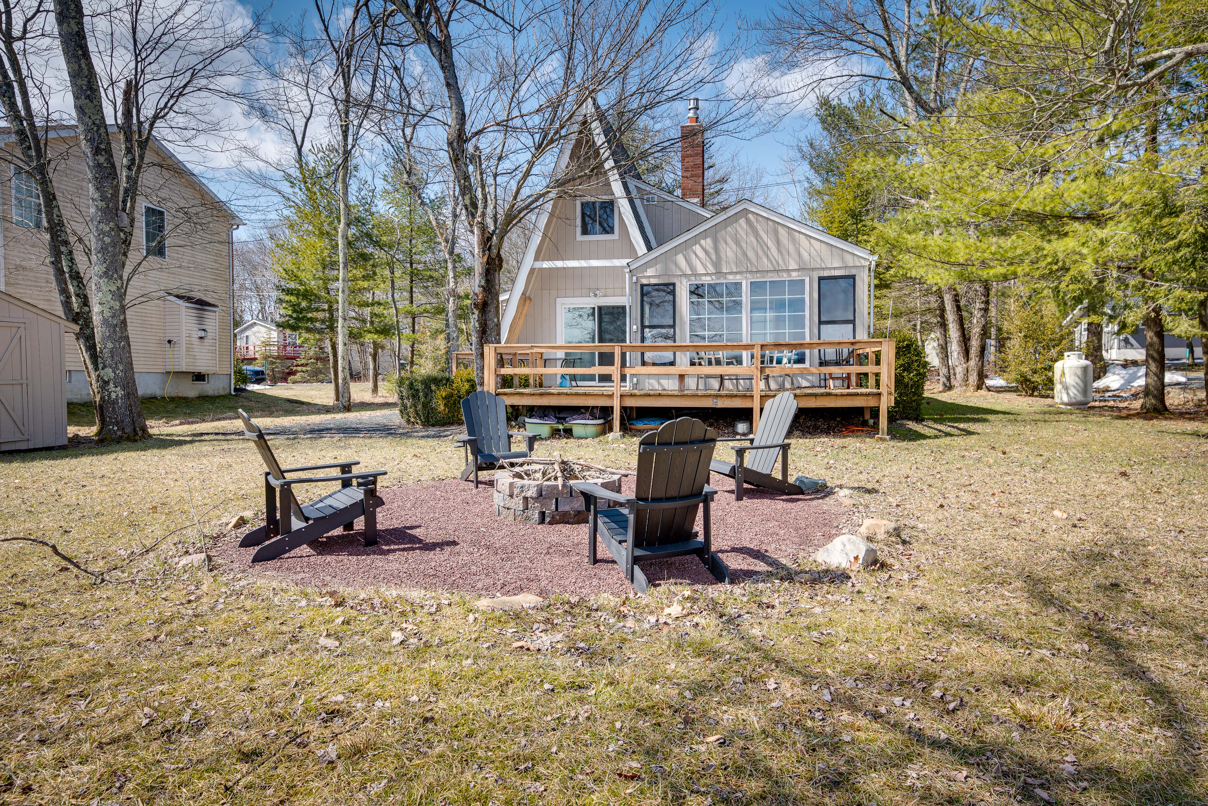 Property Image 1 - Waterfront Home w/ Sunroom & Dock - Near Kalahari!