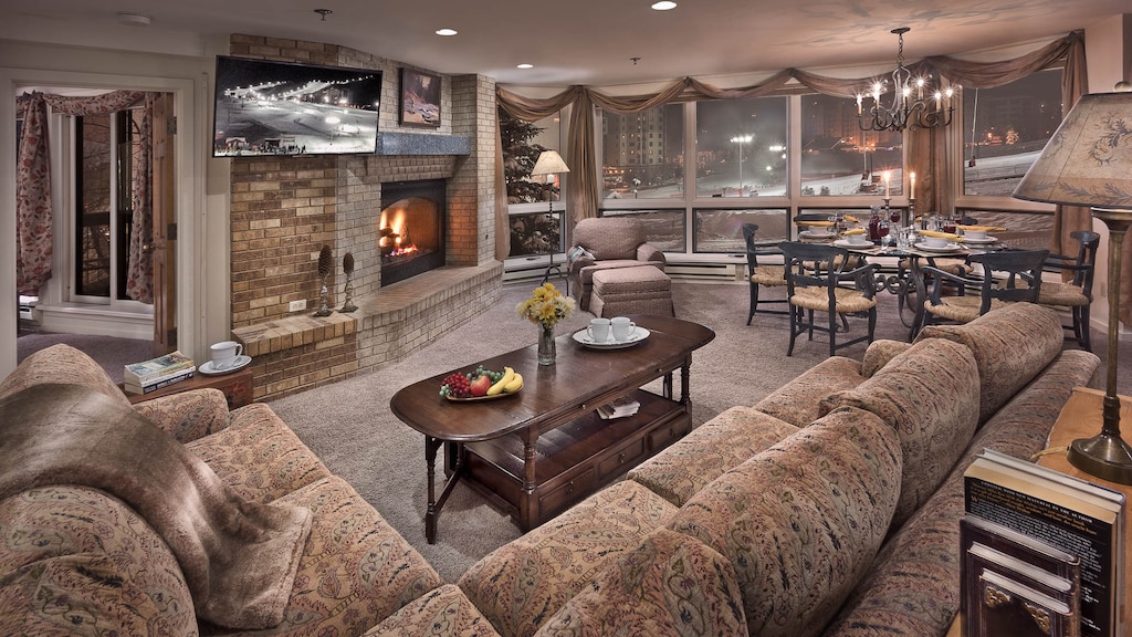Great Room, Main Level - Spacious great room overlooking ski slope