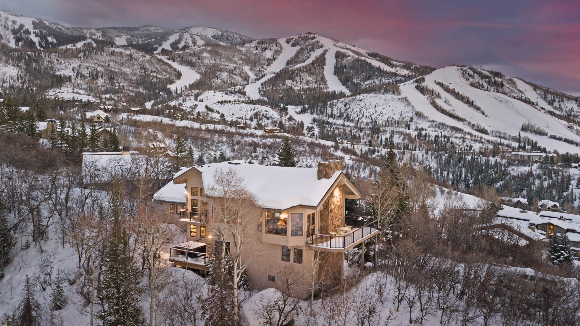 Glacier Lodge West