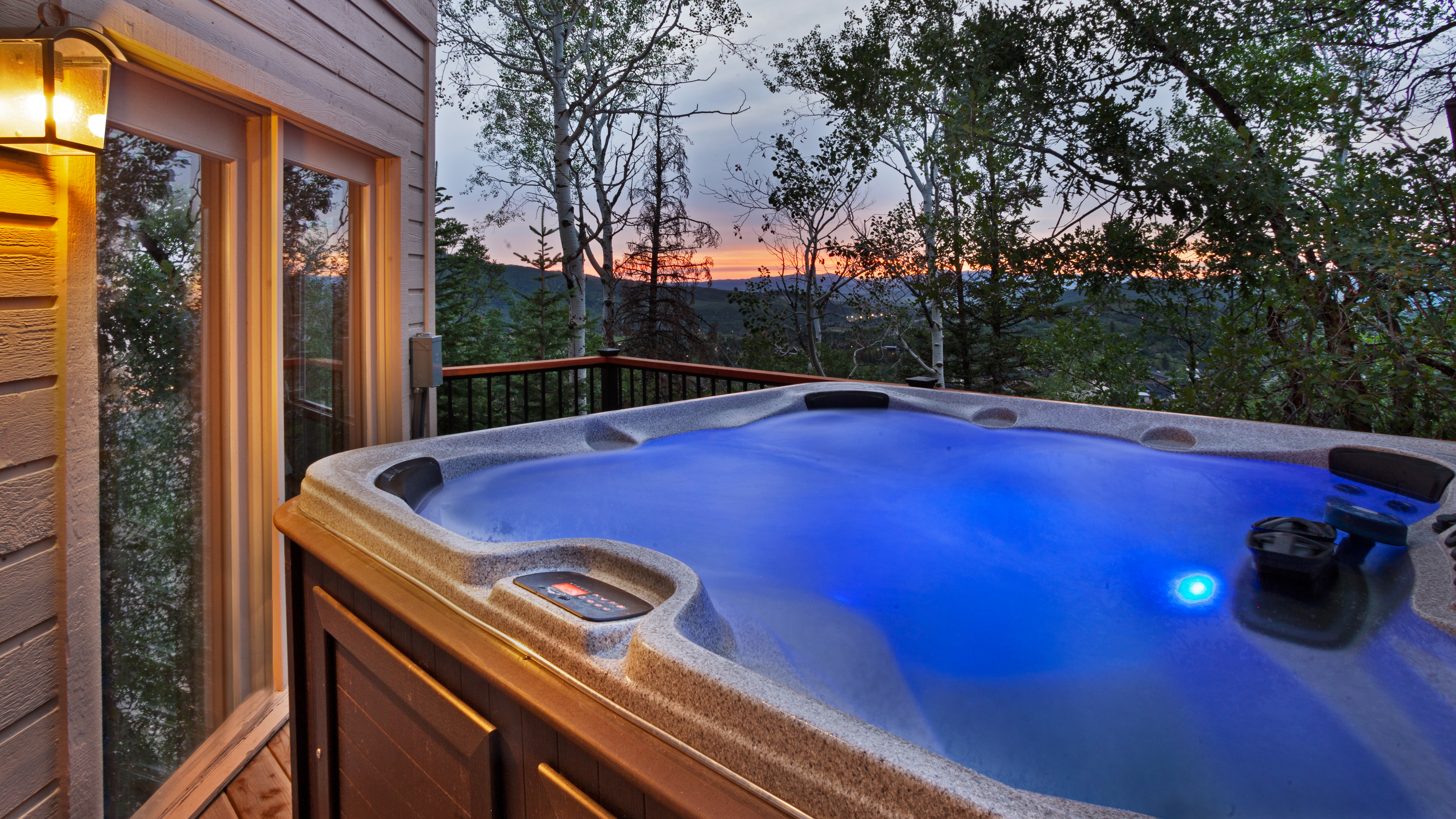 Hot Tub in summer