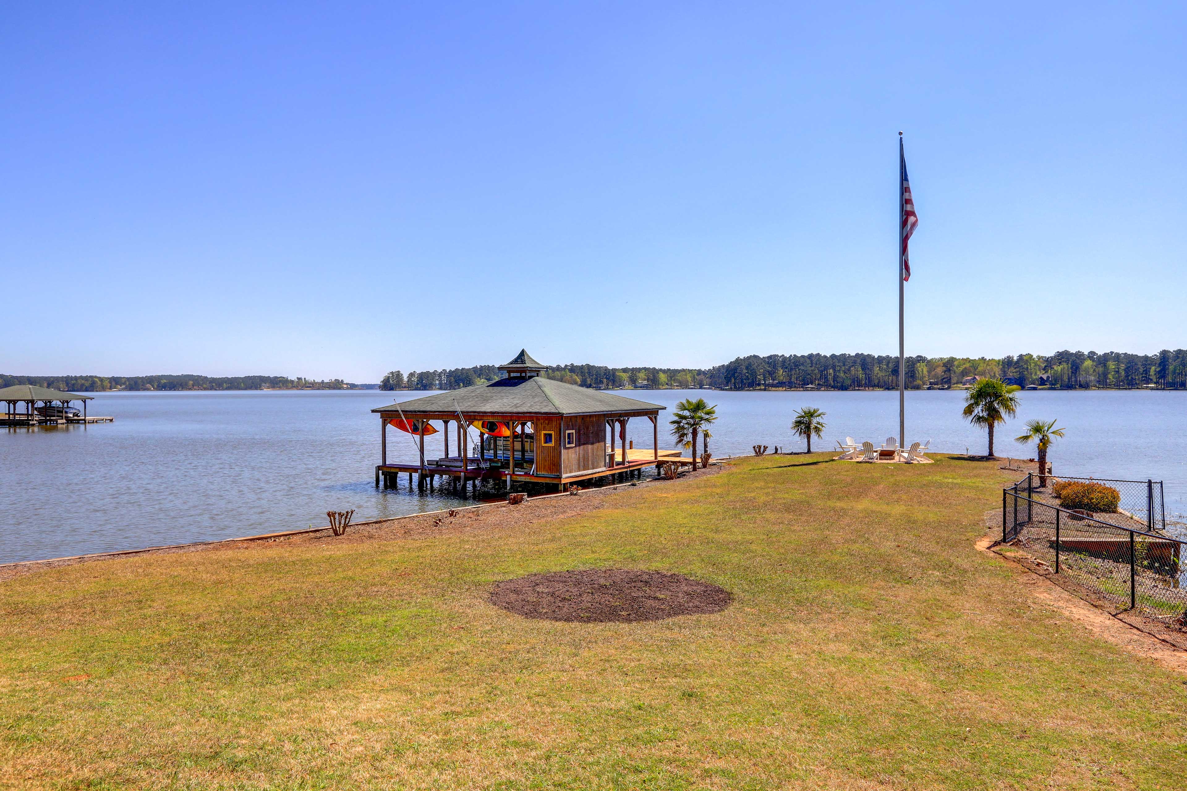 Property Image 2 - Waterfront Vacation Rental Home on Lake Sinclair!