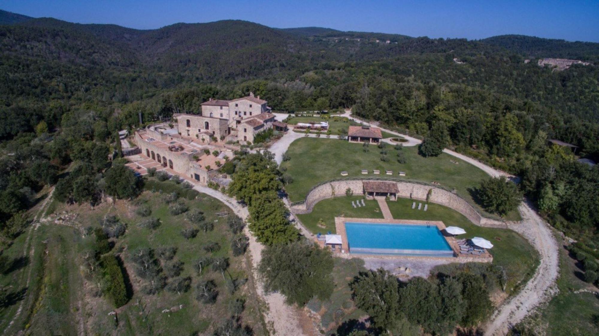 Property Image 1 - Big Estate near Siena - exclusive use up to 27 guests-VILLA FERRAIOLA
