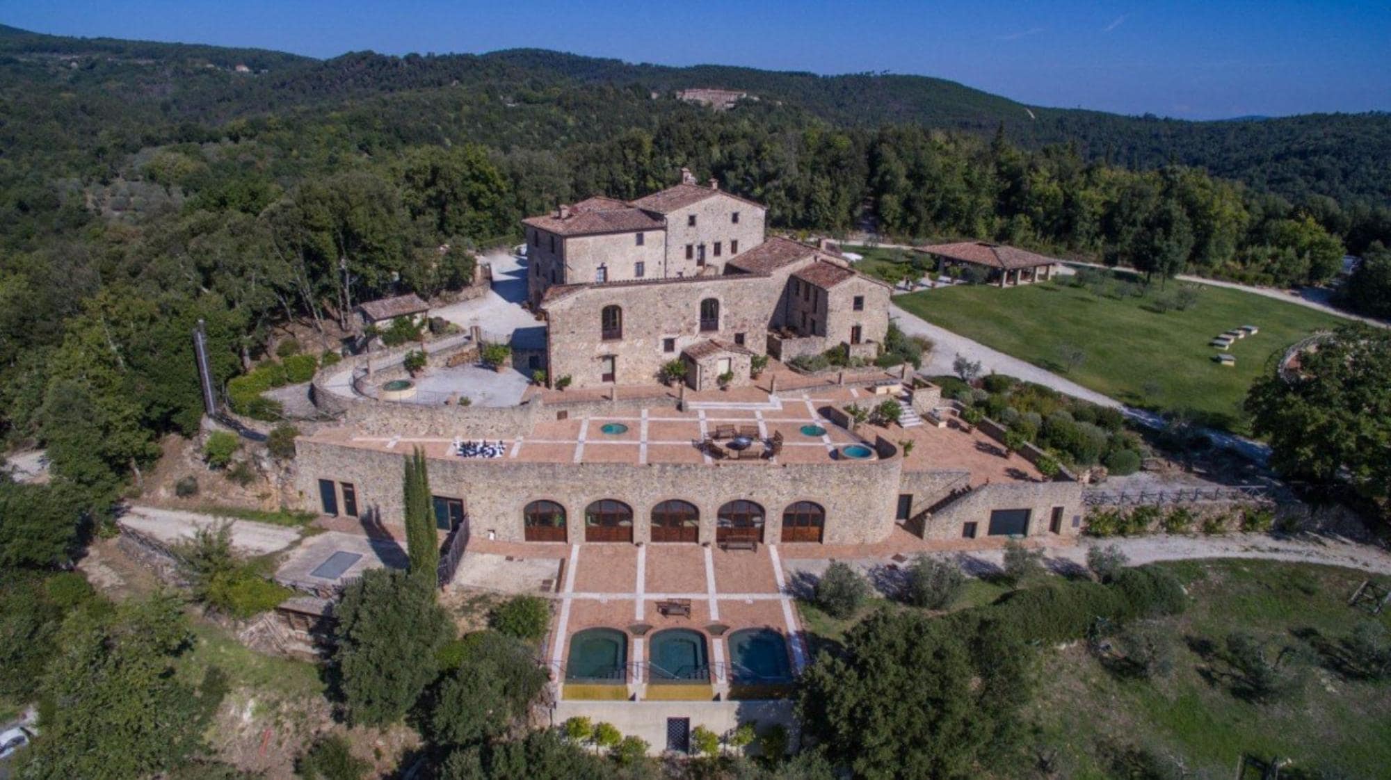 Property Image 2 - Big Estate near Siena - exclusive use up to 27 guests-VILLA FERRAIOLA