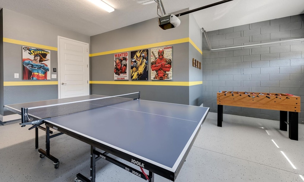 [amenities:game-room:1] Game Room