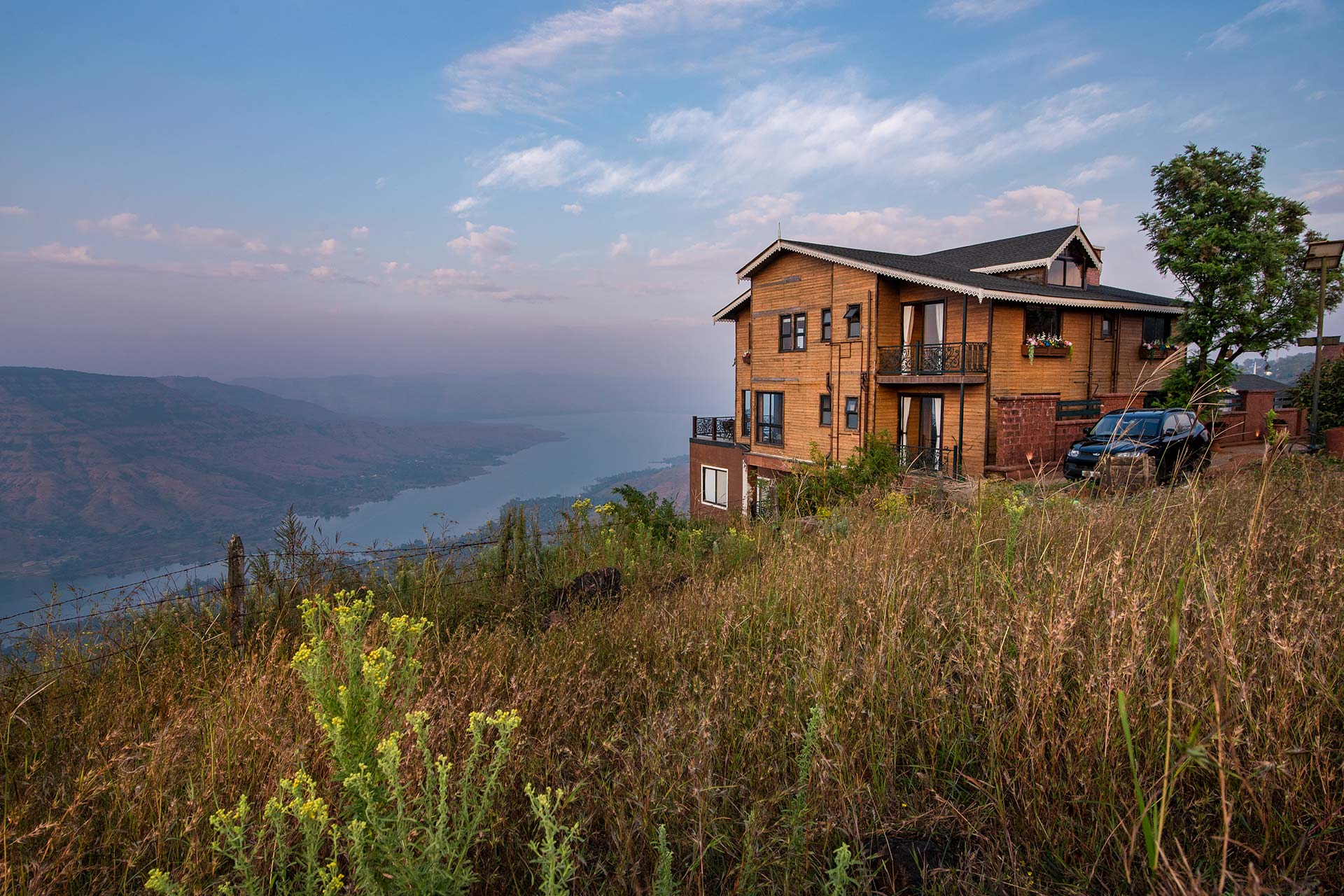 Property Image 1 - Cowboy Castle - Panchgani