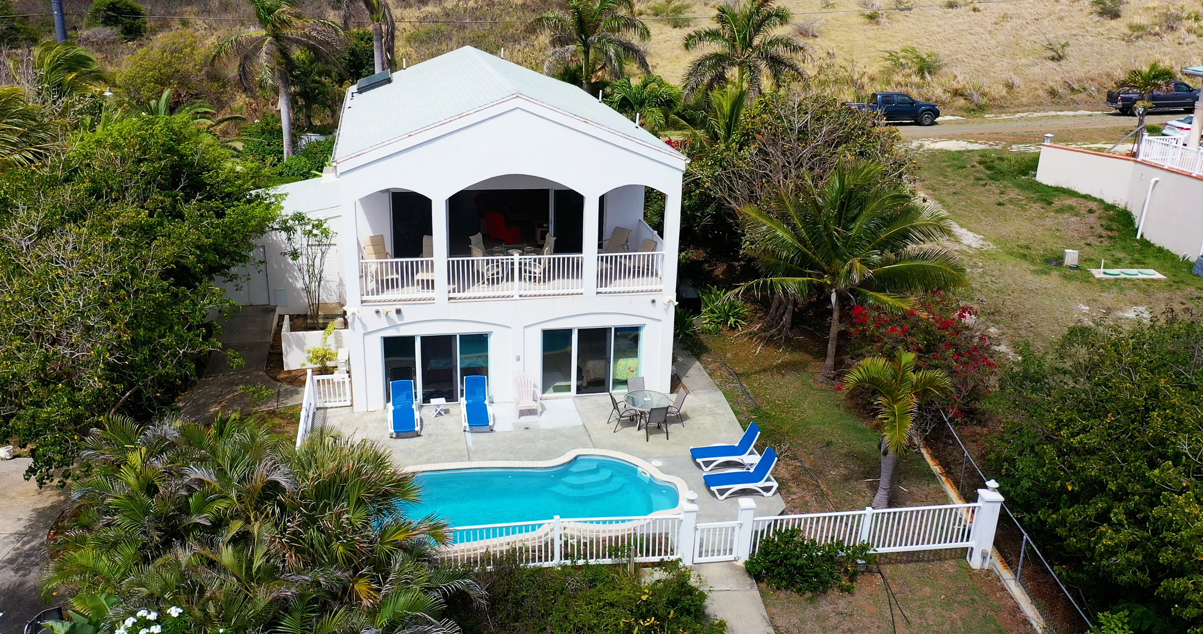 Property Image 1 - ​​​​​​​Hibiscus Beach House! 2 bedroom, 2.5 bath, take 30 steps to your private beach