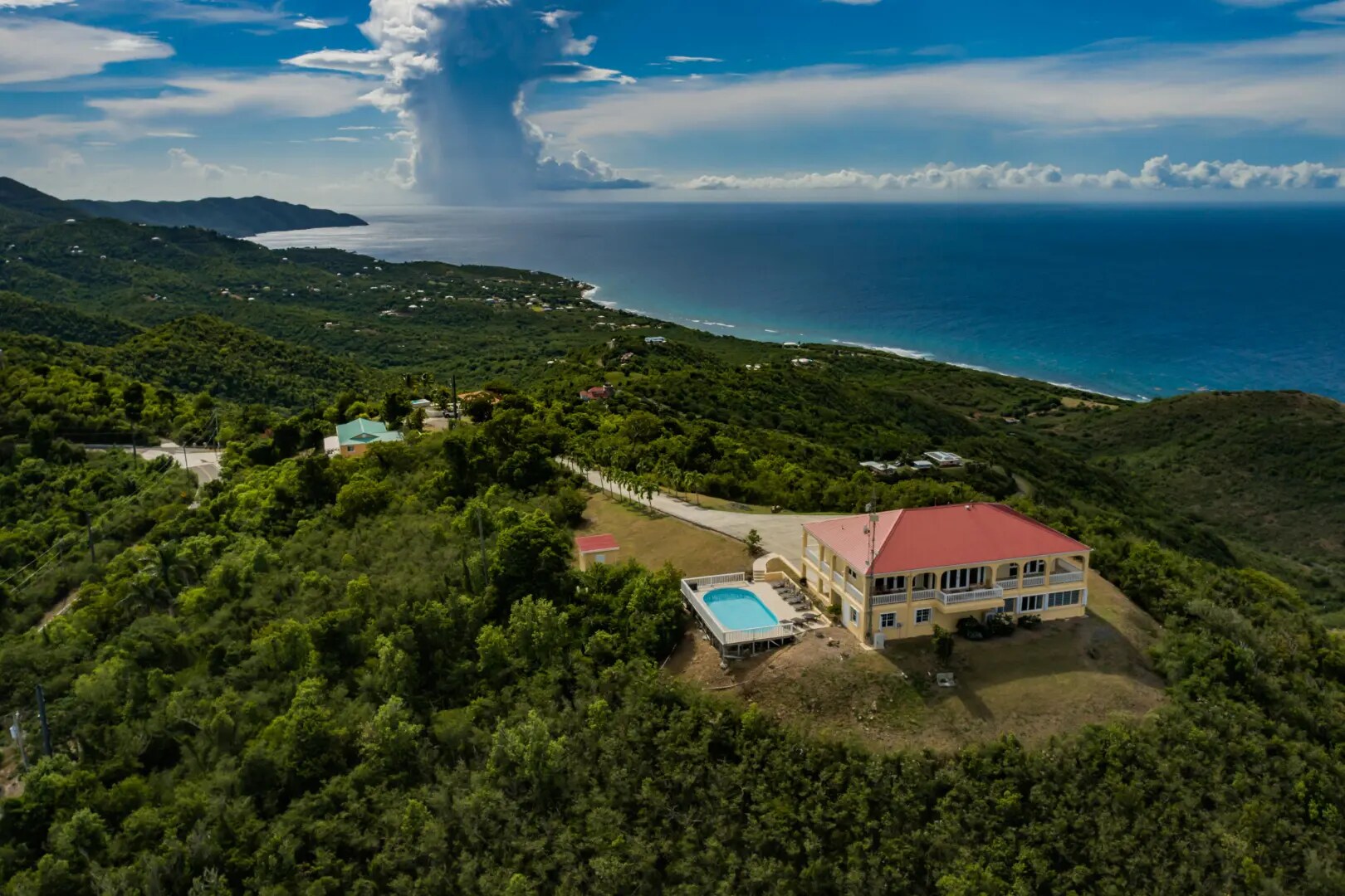 Property Image 2 - Fantasea! ’’On Top of the World’’ 5 Bedrooms, 3 Baths! Private Pool!