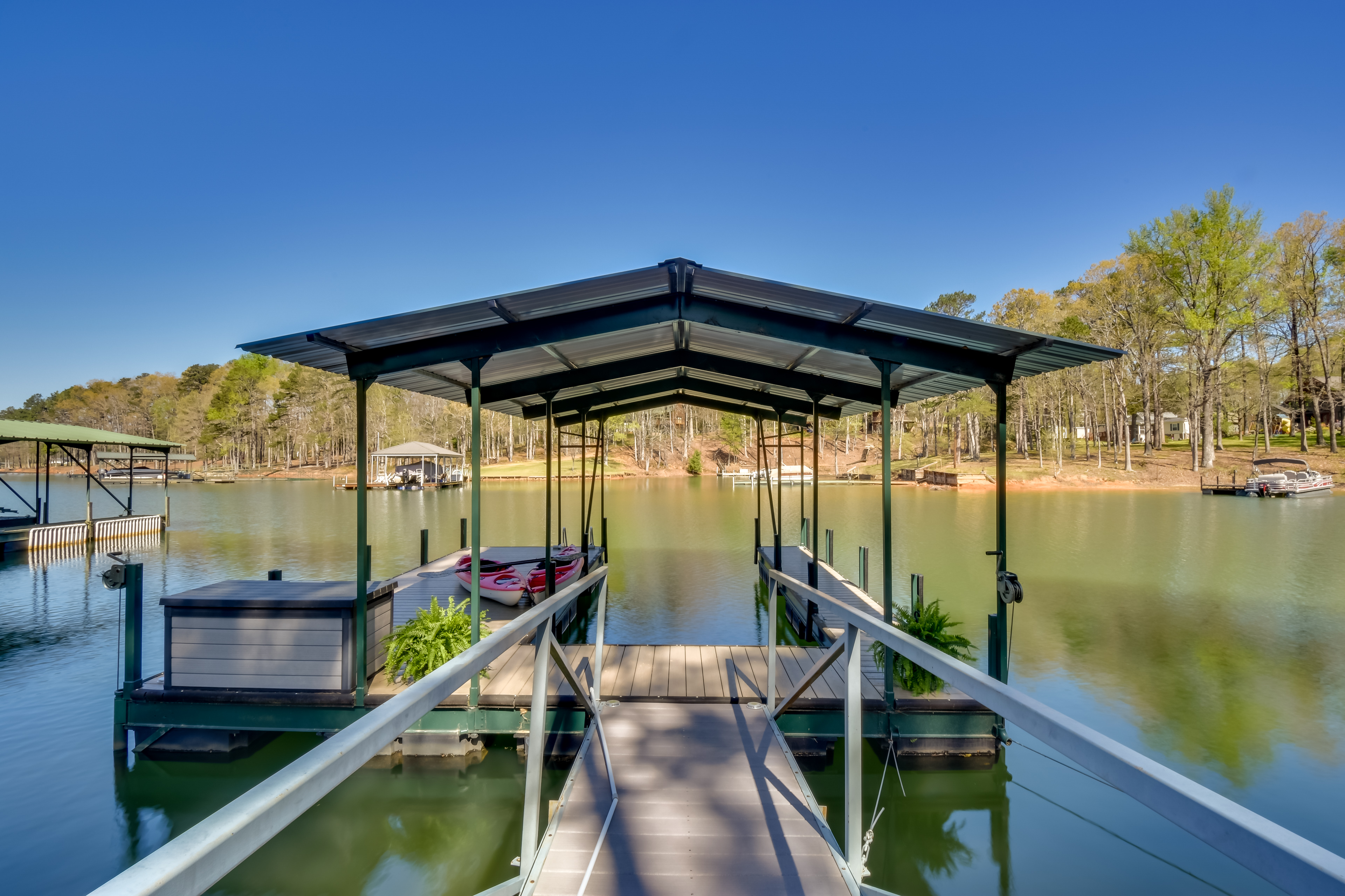 Lake Hartwell Vacation Rental w/ Boat Dock & Slip!