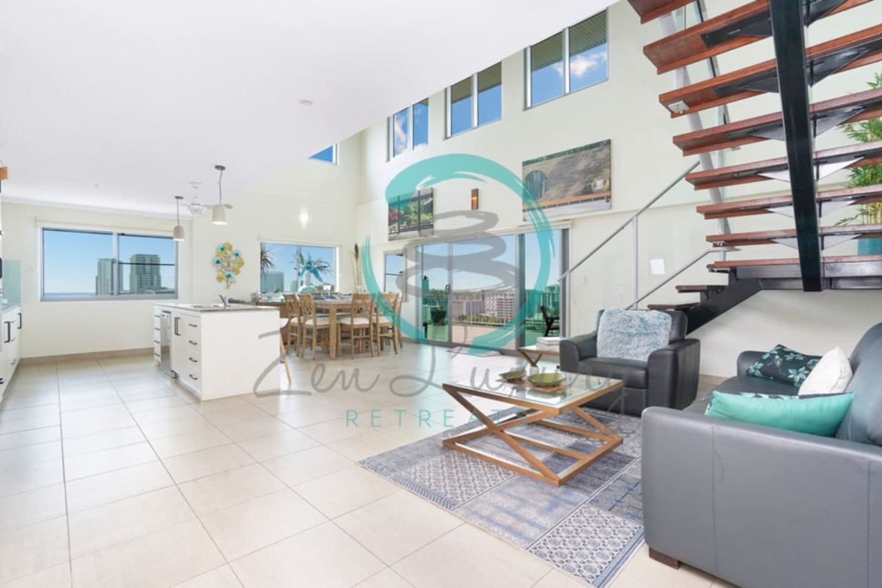 Property Image 2 - Stunning 3BR Penthouse - Darwin’s Exclusive Retreat