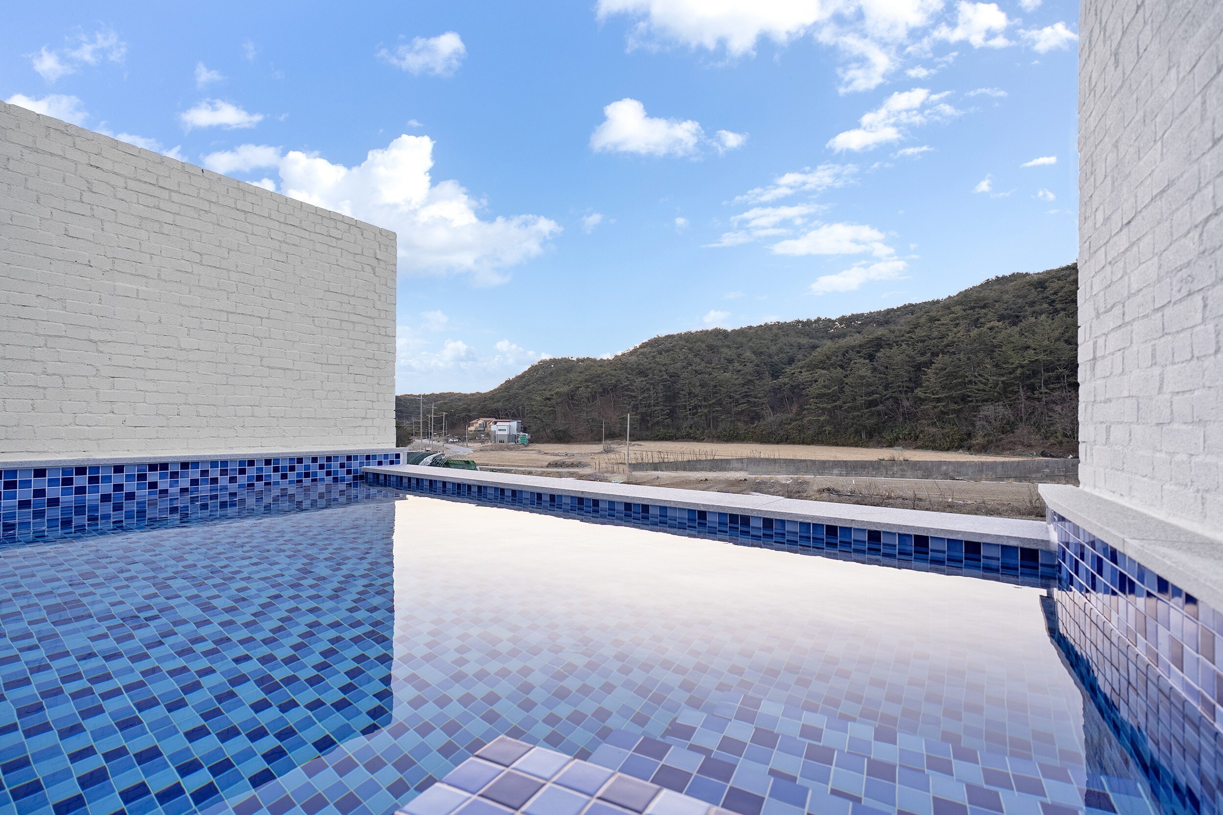 Property Image 2 - L102 (Individual pool villa)