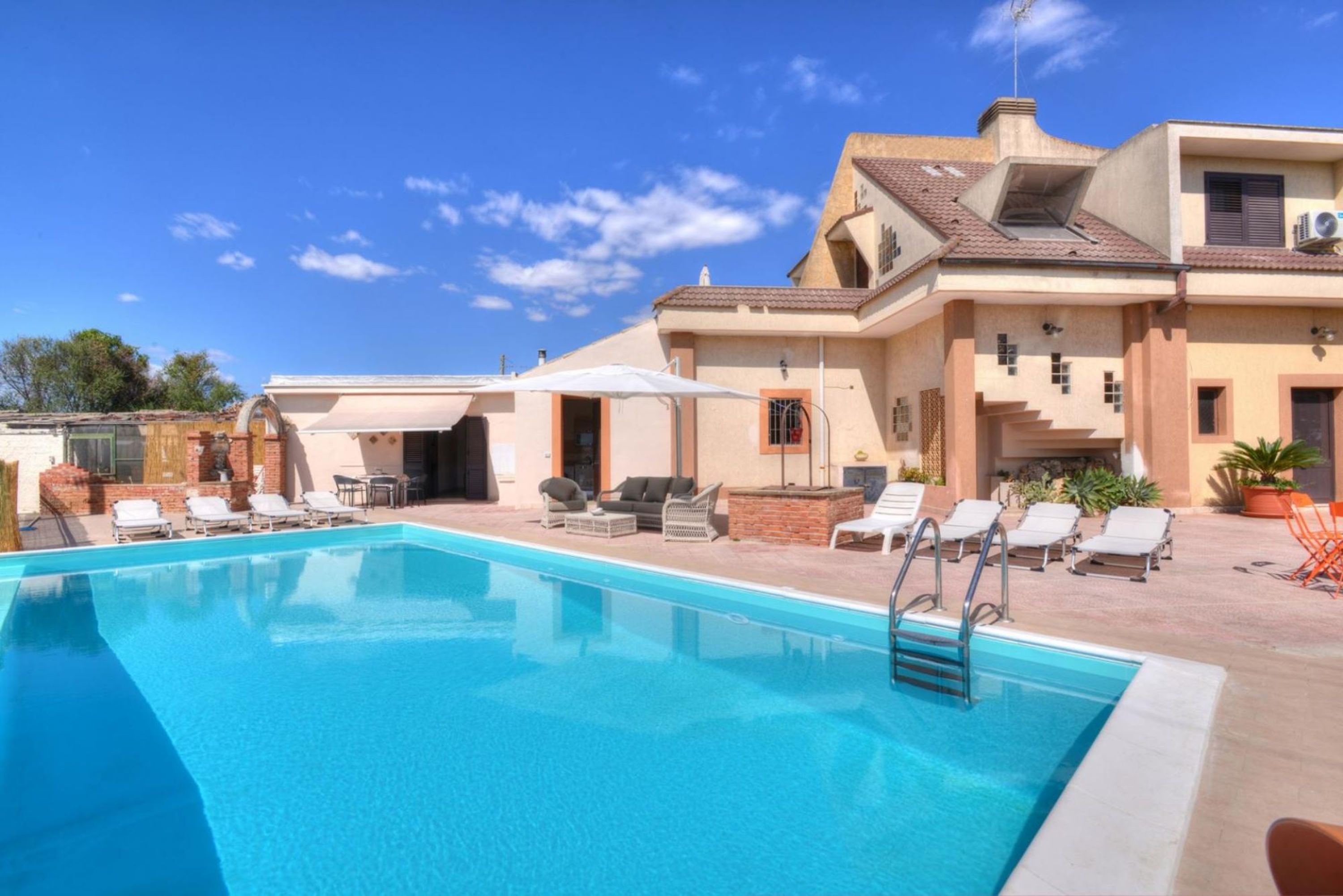 Property Image 1 - Villa Smeraldo with private pool-Villa Smeraldo