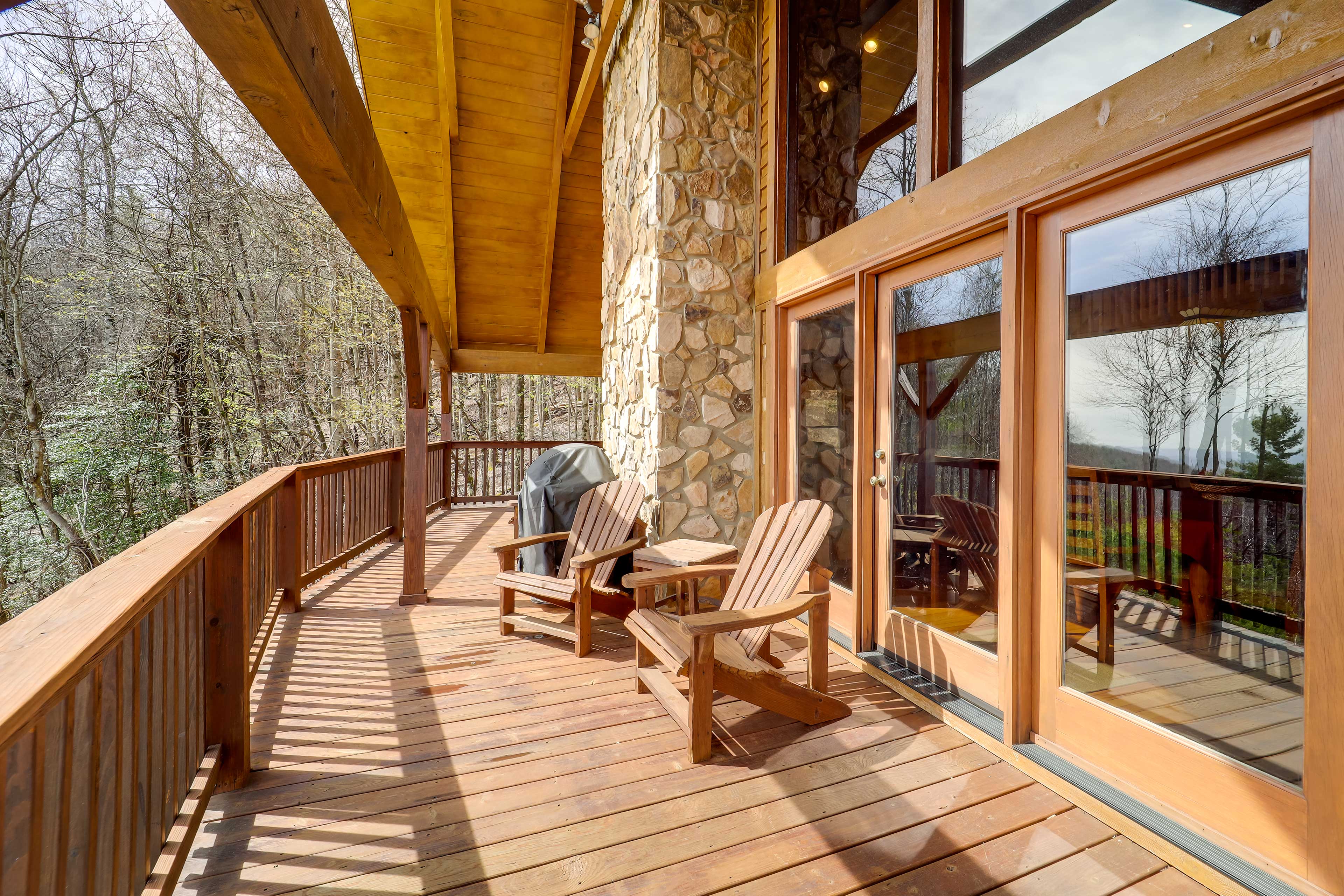 Property Image 2 - Smoky Mountain Vacation Rental w/ Large Deck!