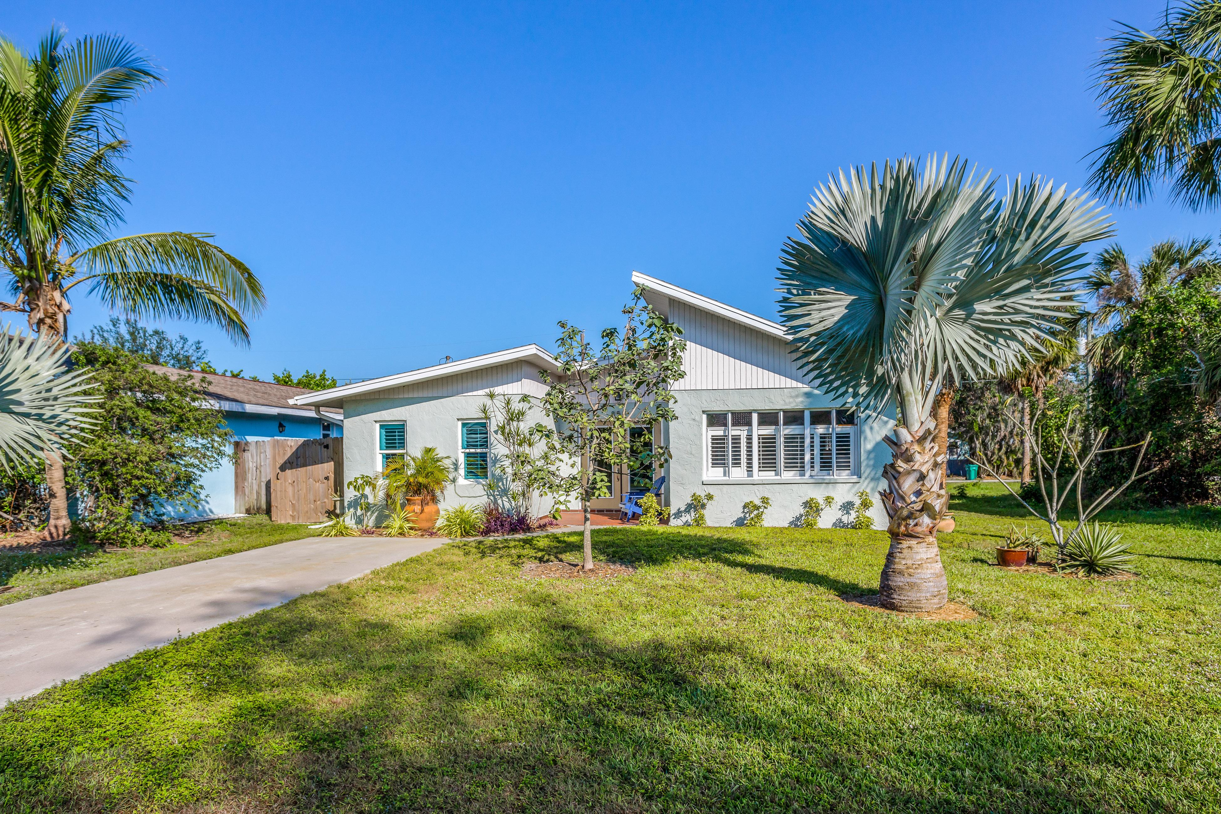 Property Image 2 - Coastal Cottage