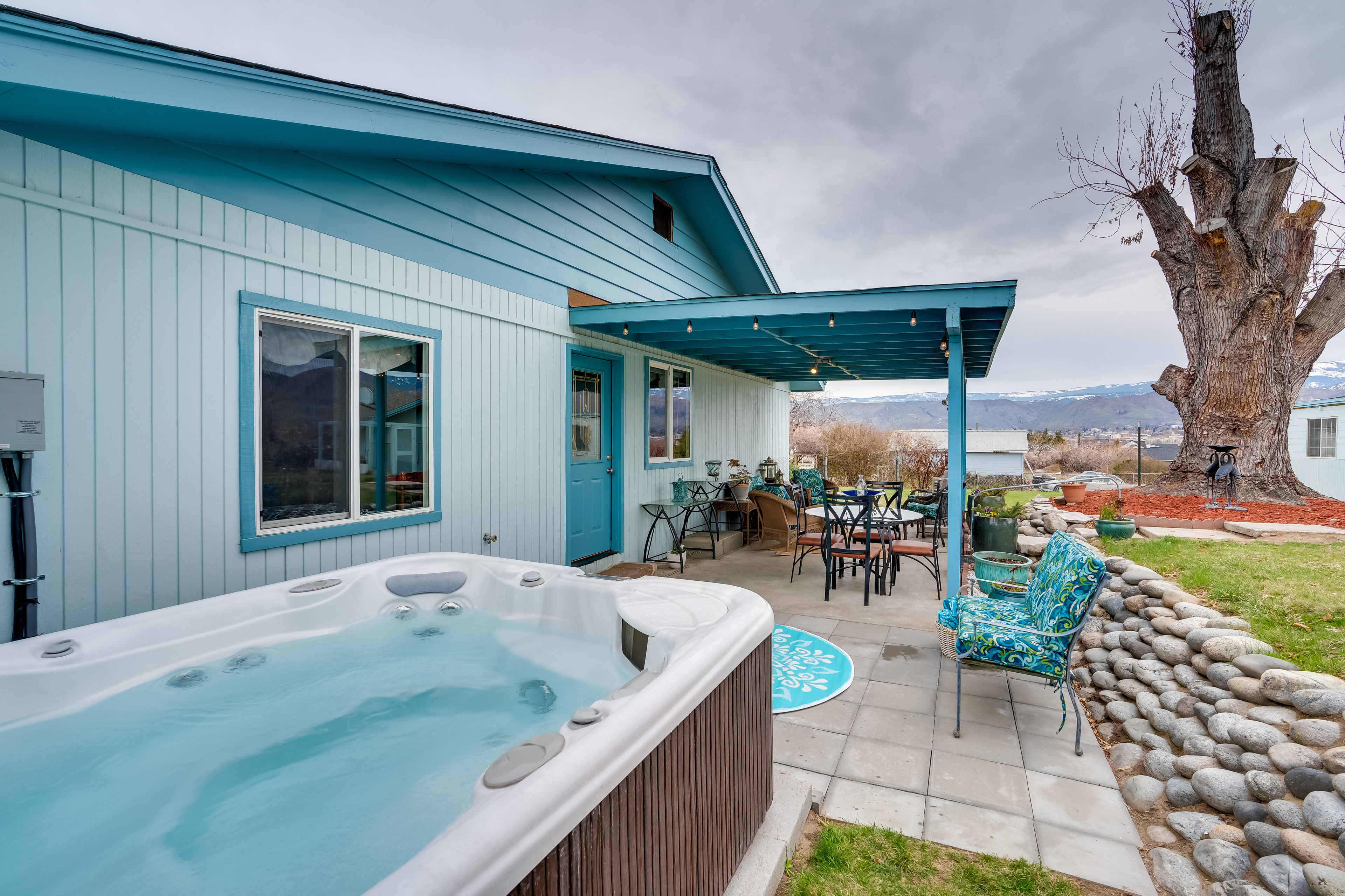 Property Image 1 - East Wenatchee Home w/ Yard & Hot Tub!