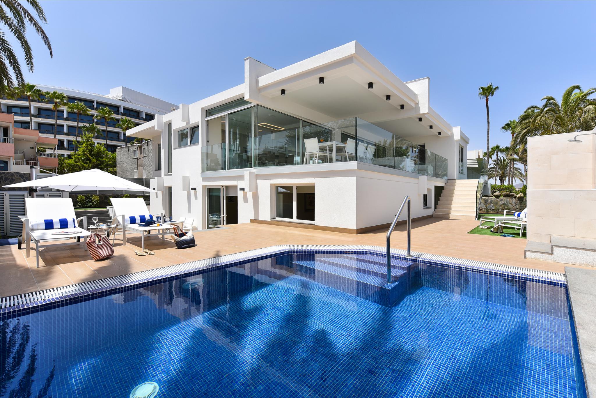 Property Image 1 - Blue Ocean - 4 BR villa