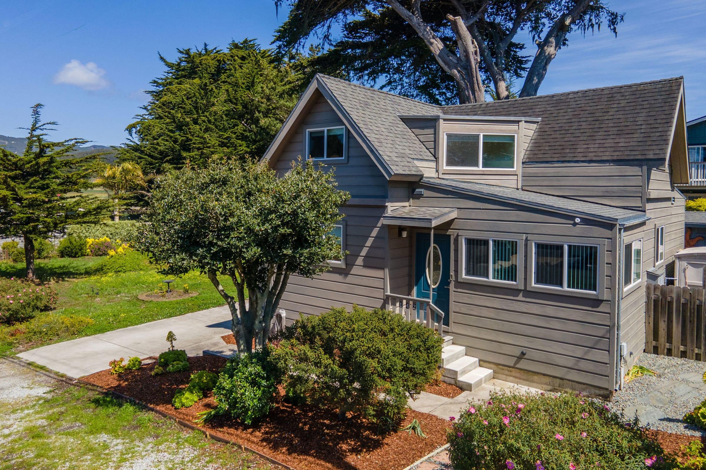 Property Image 2 - 142 Orval Ave, Moss Beach, CA 94038