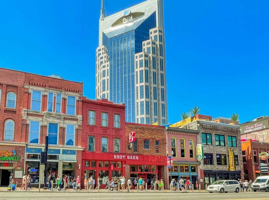 Boot Barn  Downtown Nashville