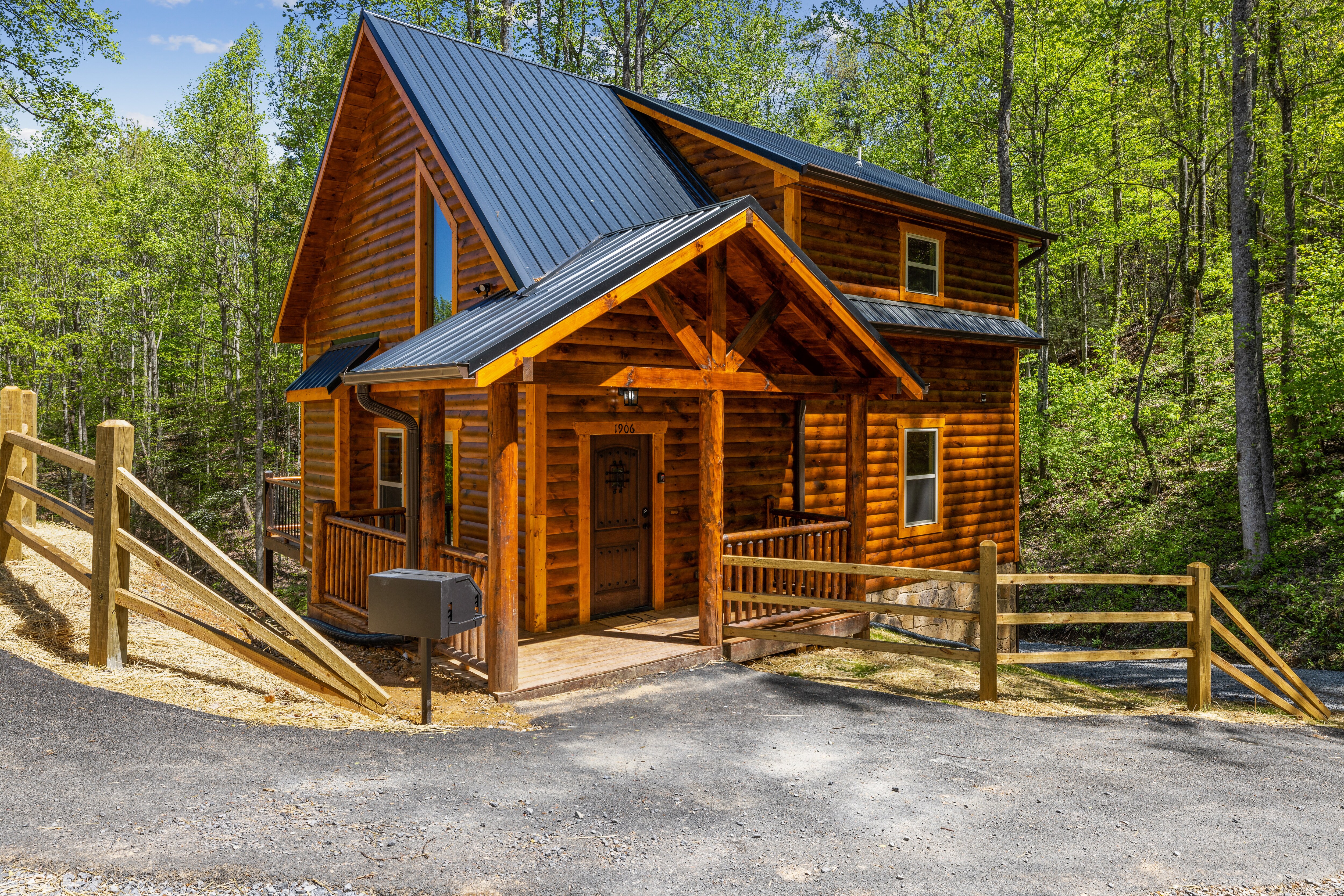 Property Image 1 - A Pine Choice is a Newly Built 2 Bedroom Luxury Cabin Minutes from Gatlinburg and Pigeon Forge!