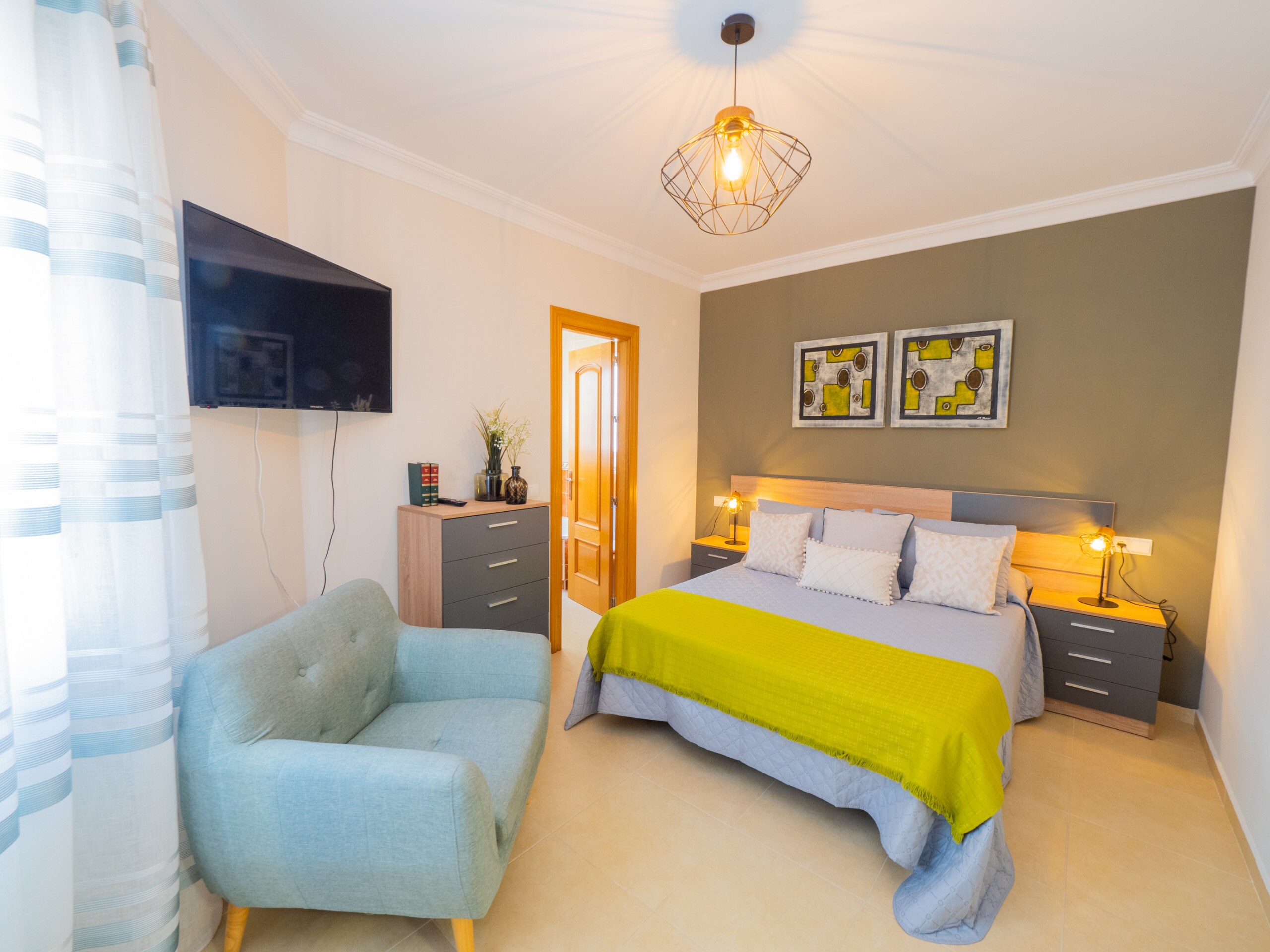 Accommodation 25 minutes from the technology park, Ideal for families or workers.