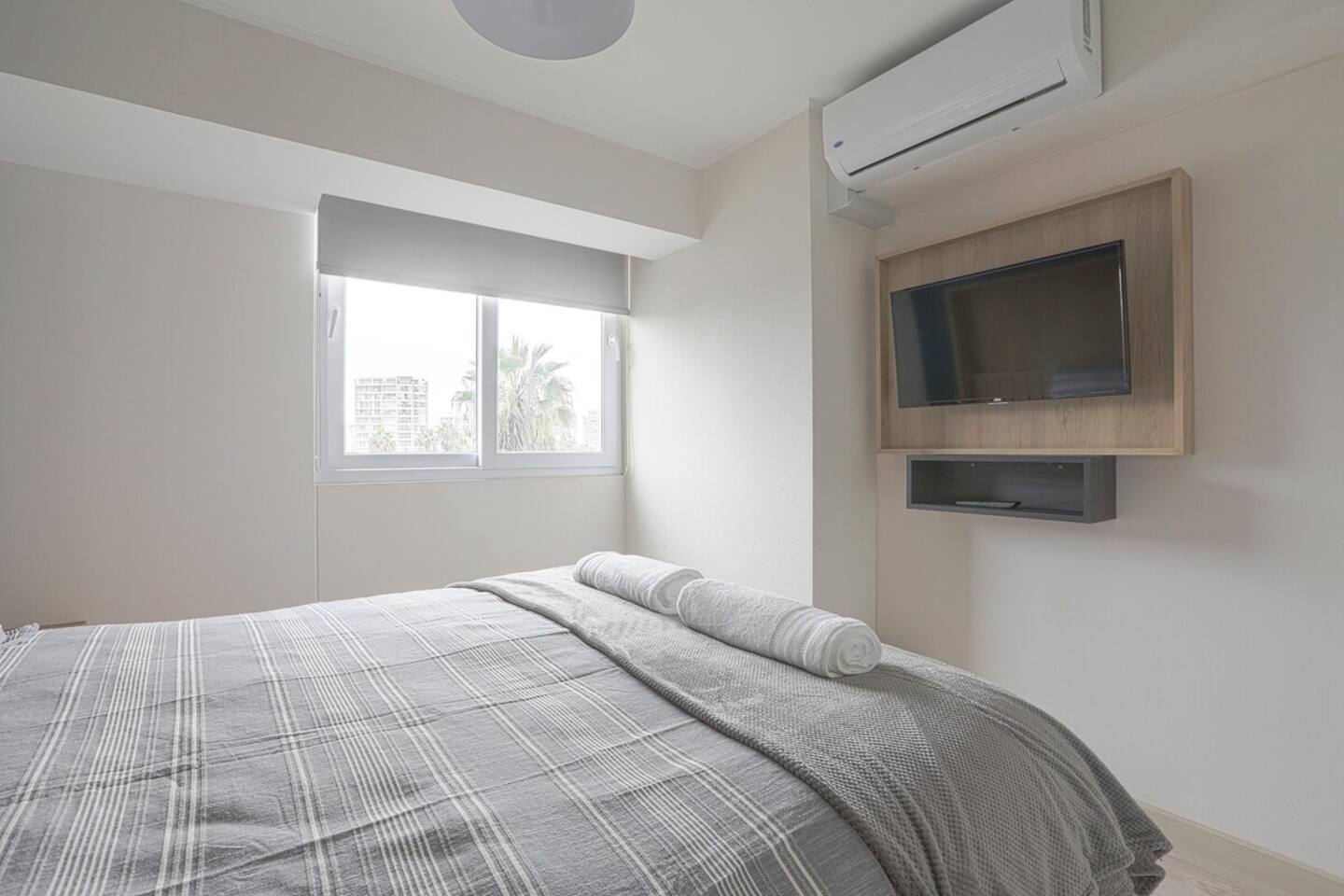 Stylish 1 BR Apartment in front Chipoco Park